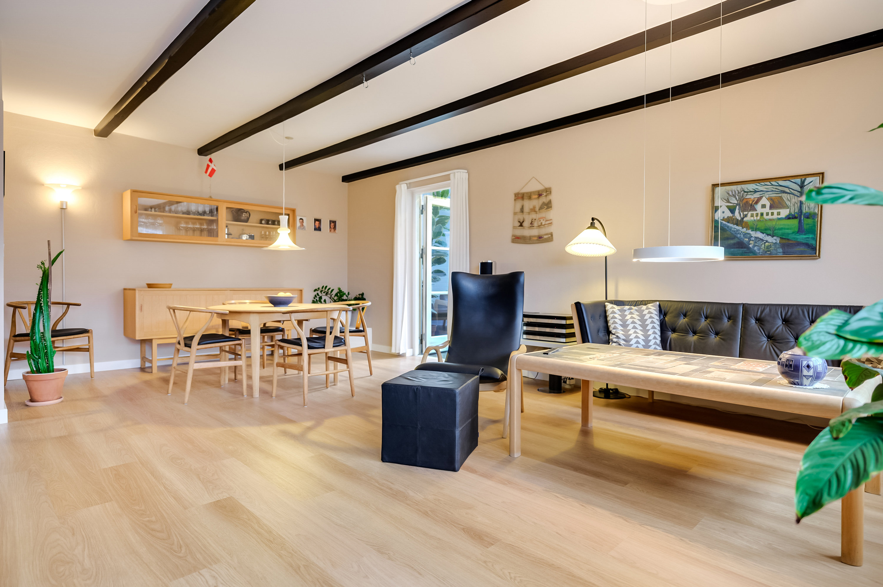 Fremhævet stue billede i fuldskærmstilstand. Billede af Nørregade 9, 5330 Munkebo