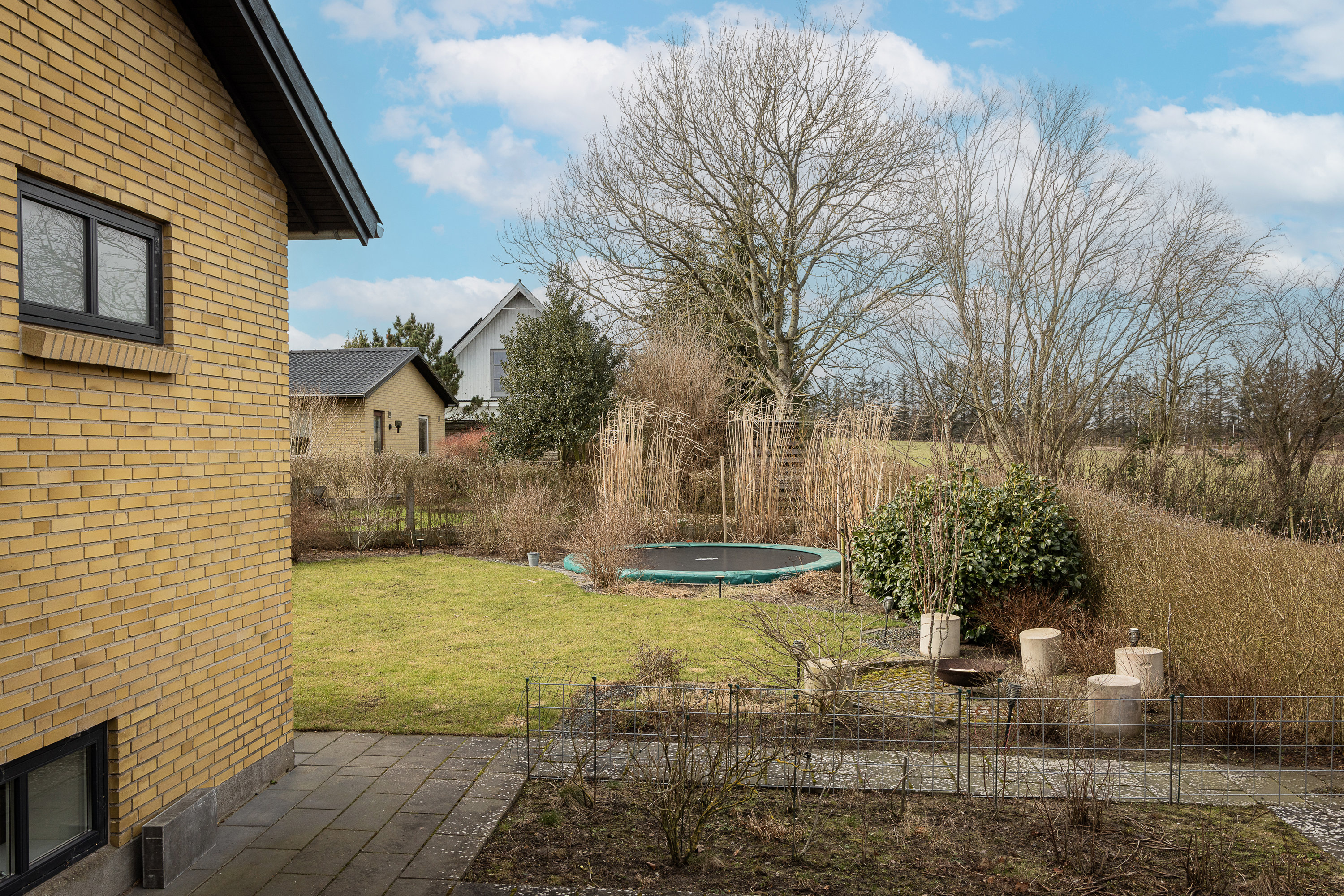 Fremhævet have billede i fuldskærmstilstand. Billede af Solbakken 4, Mønsted, 8800 Viborg