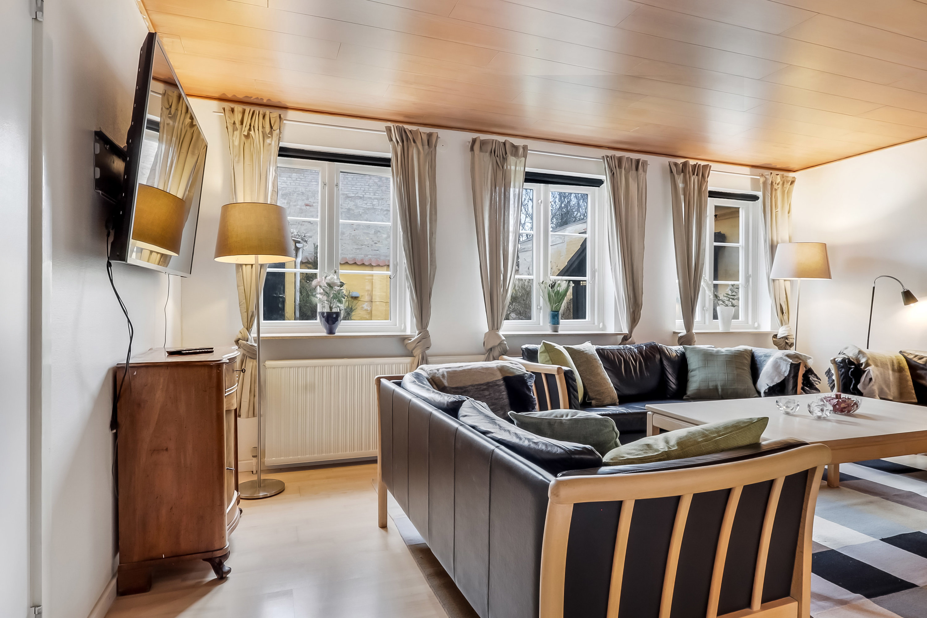 Fremhævet stue billede i fuldskærmstilstand. Billede af Søndergade 3, 5970 Ærøskøbing