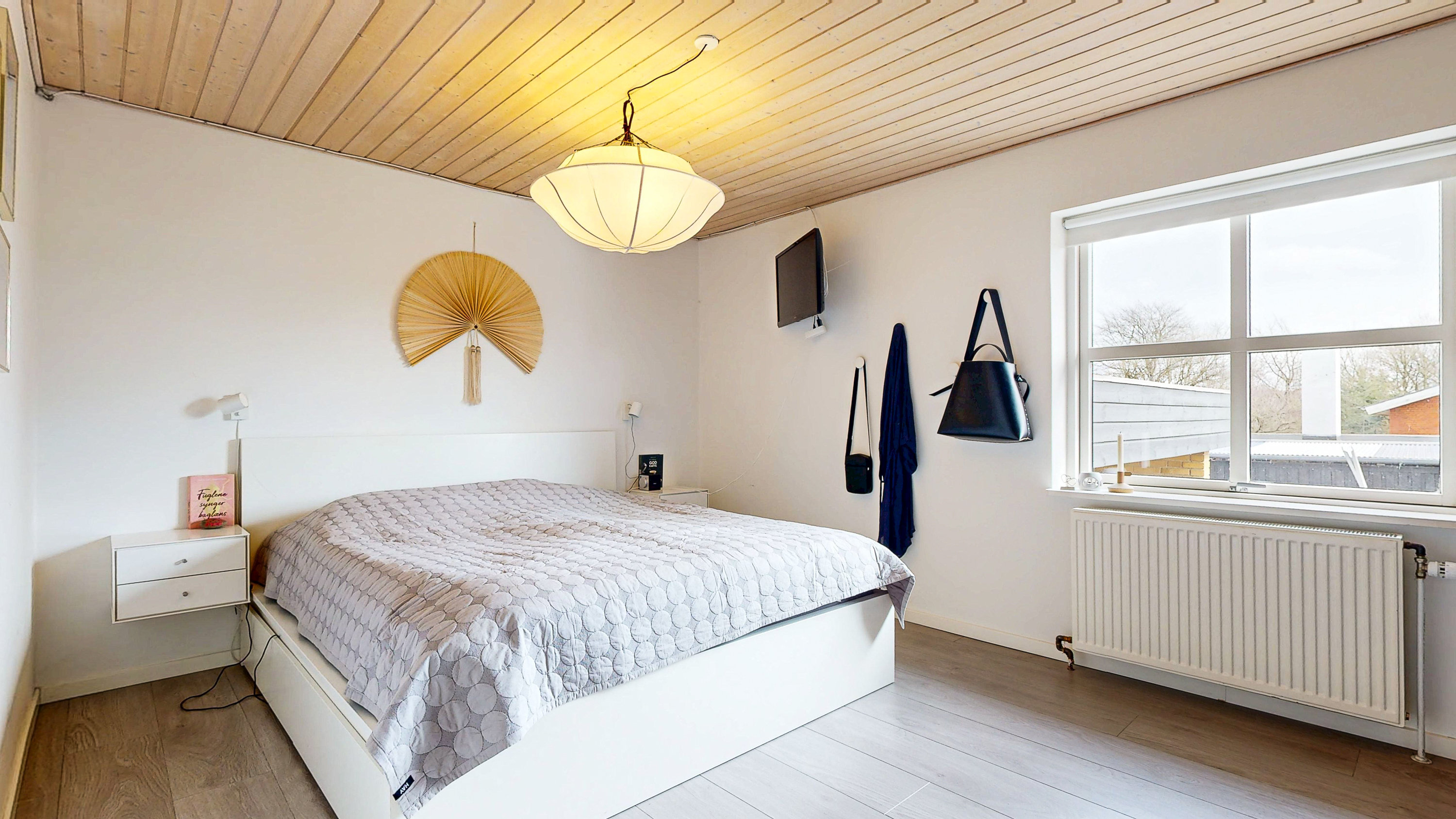 Fremhævet soveværelse billede i fuldskærmstilstand. Billede af Solbakken 4, Mønsted, 8800 Viborg