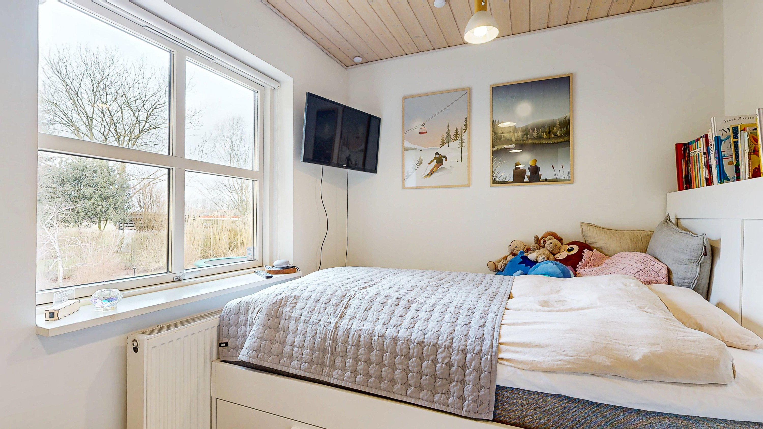 Fremhævet soveværelse billede i fuldskærmstilstand. Billede af Solbakken 4, Mønsted, 8800 Viborg