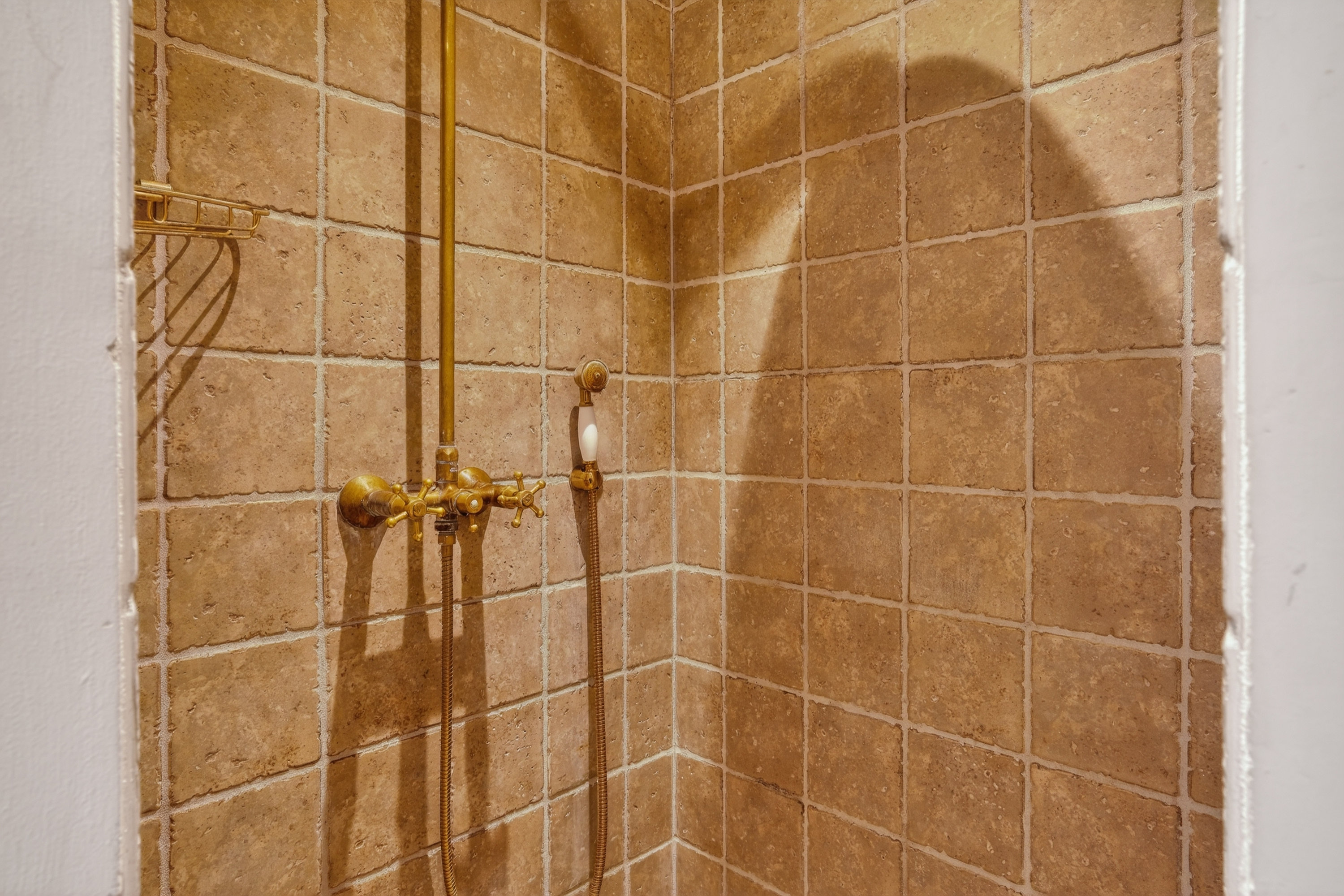 Fremhævet badeværelse billede i fuldskærmstilstand. Billede af Stengade 68A, 1. tv., 3000 Helsingør