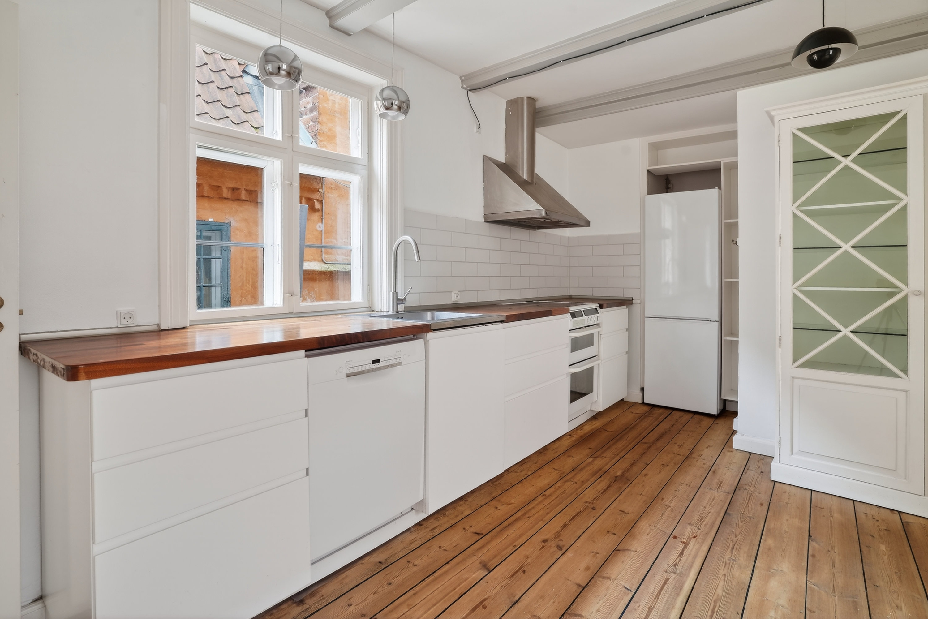 Fremhævet køkken billede i fuldskærmstilstand. Billede af Stengade 68A, 1. tv., 3000 Helsingør