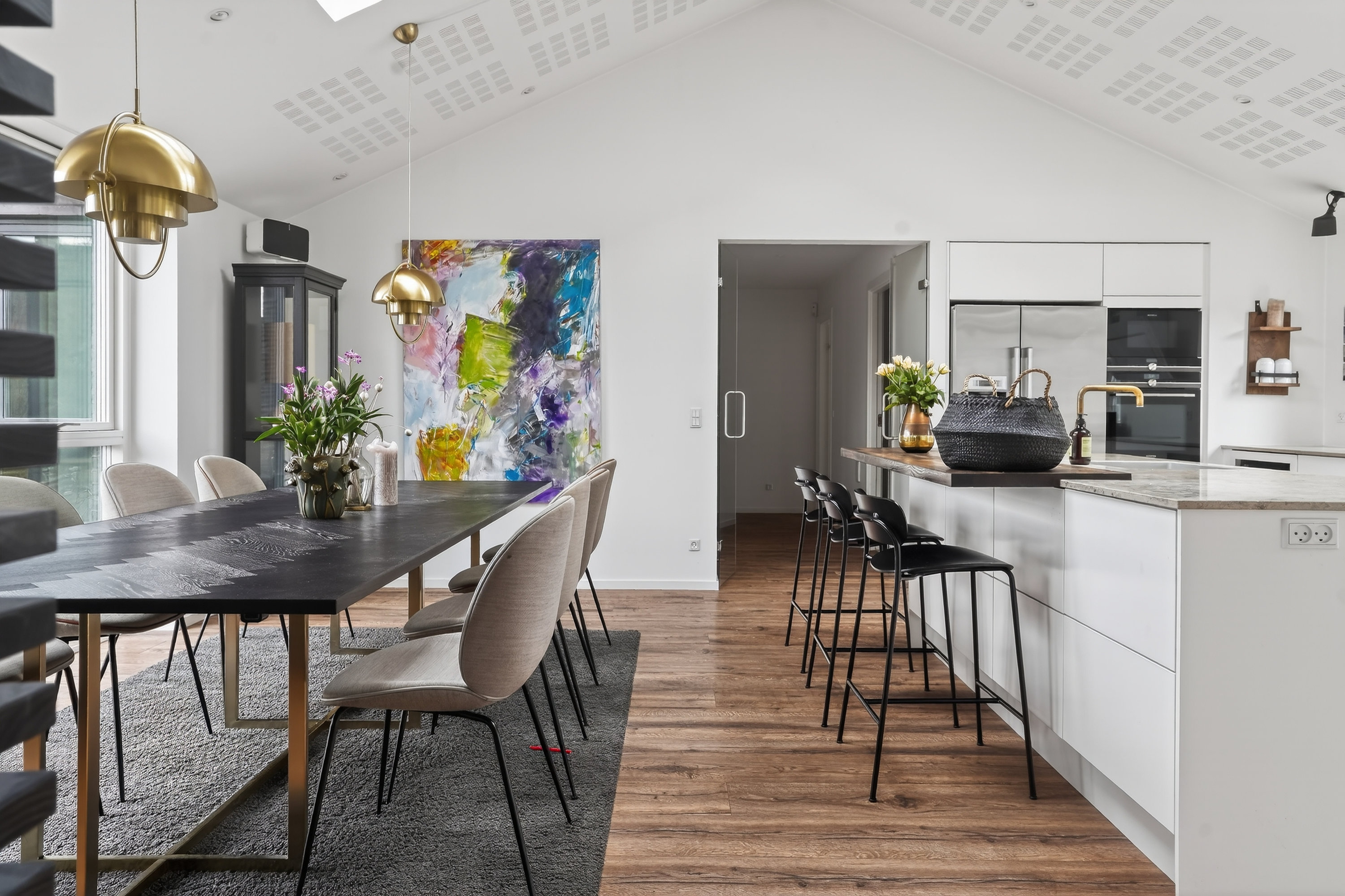 Fremhævet spisestue billede i fuldskærmstilstand. Billede af Ellevej 6, 3400 Hillerød