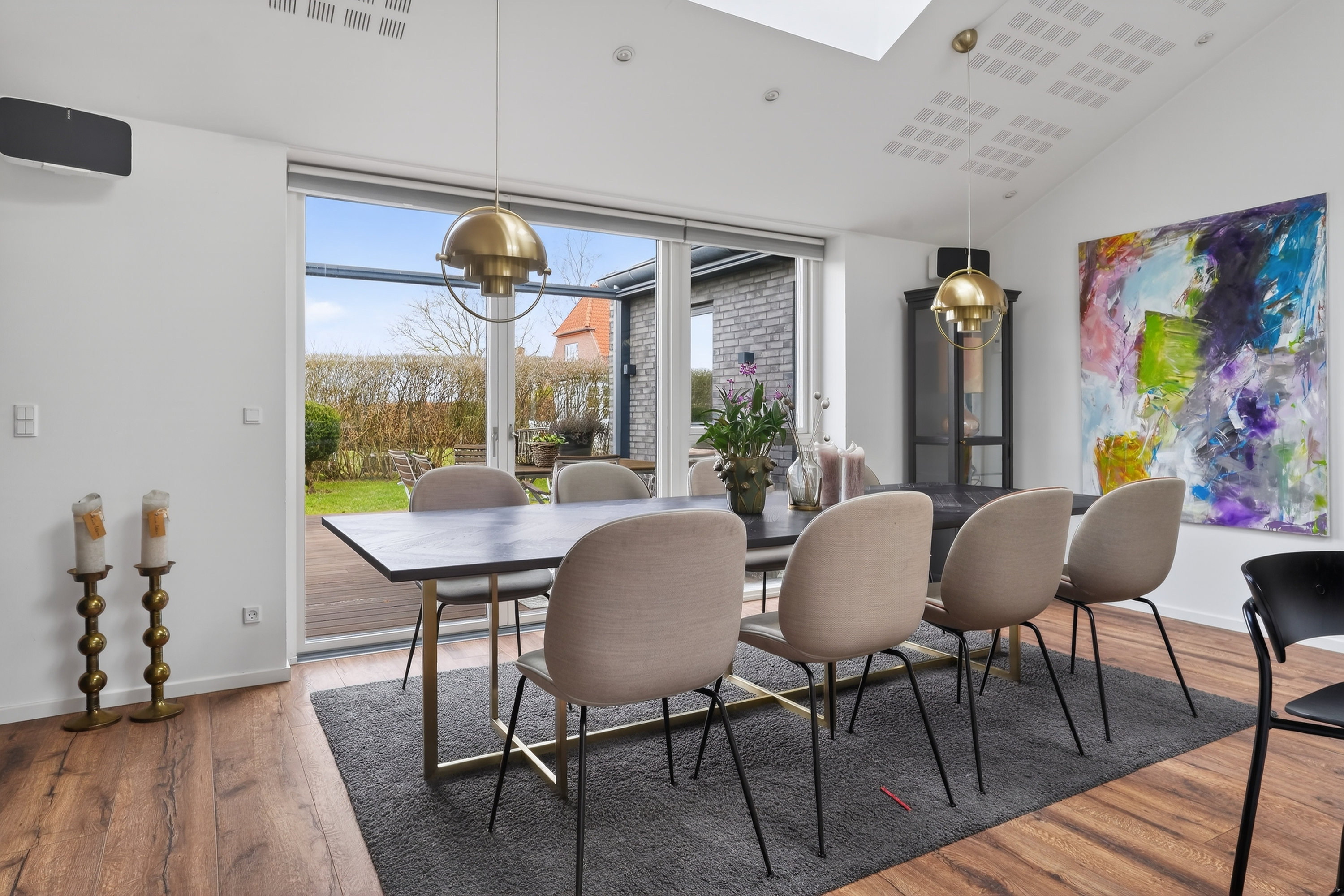 Fremhævet spisestue billede i fuldskærmstilstand. Billede af Ellevej 6, 3400 Hillerød