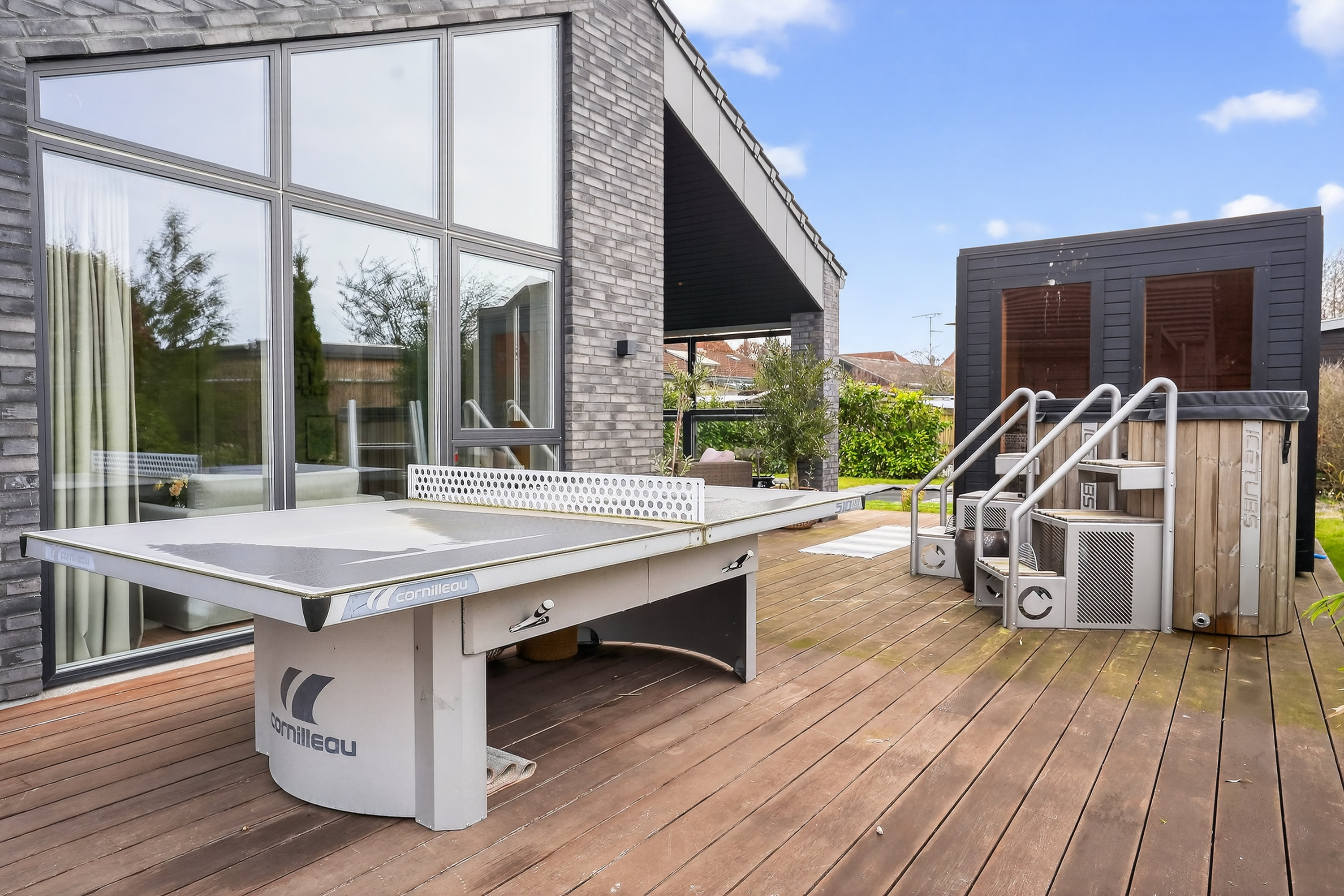 Fremhævet terrasse billede i fuldskærmstilstand. Billede af Ellevej 6, 3400 Hillerød