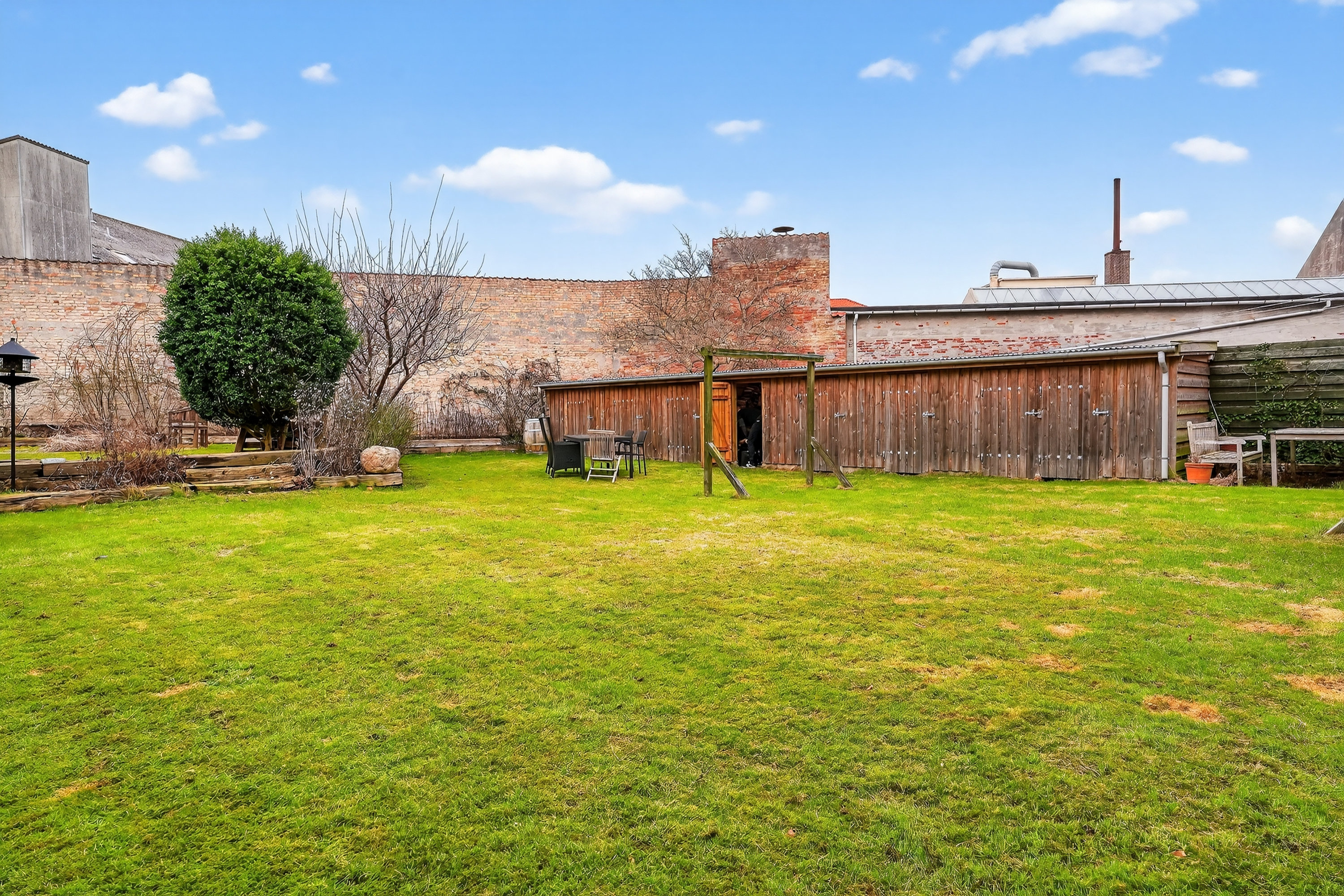 Fremhævet gårdmiljø billede i fuldskærmstilstand. Billede af Stubbedamsvej 6, st.. tv., 3000 Helsingør