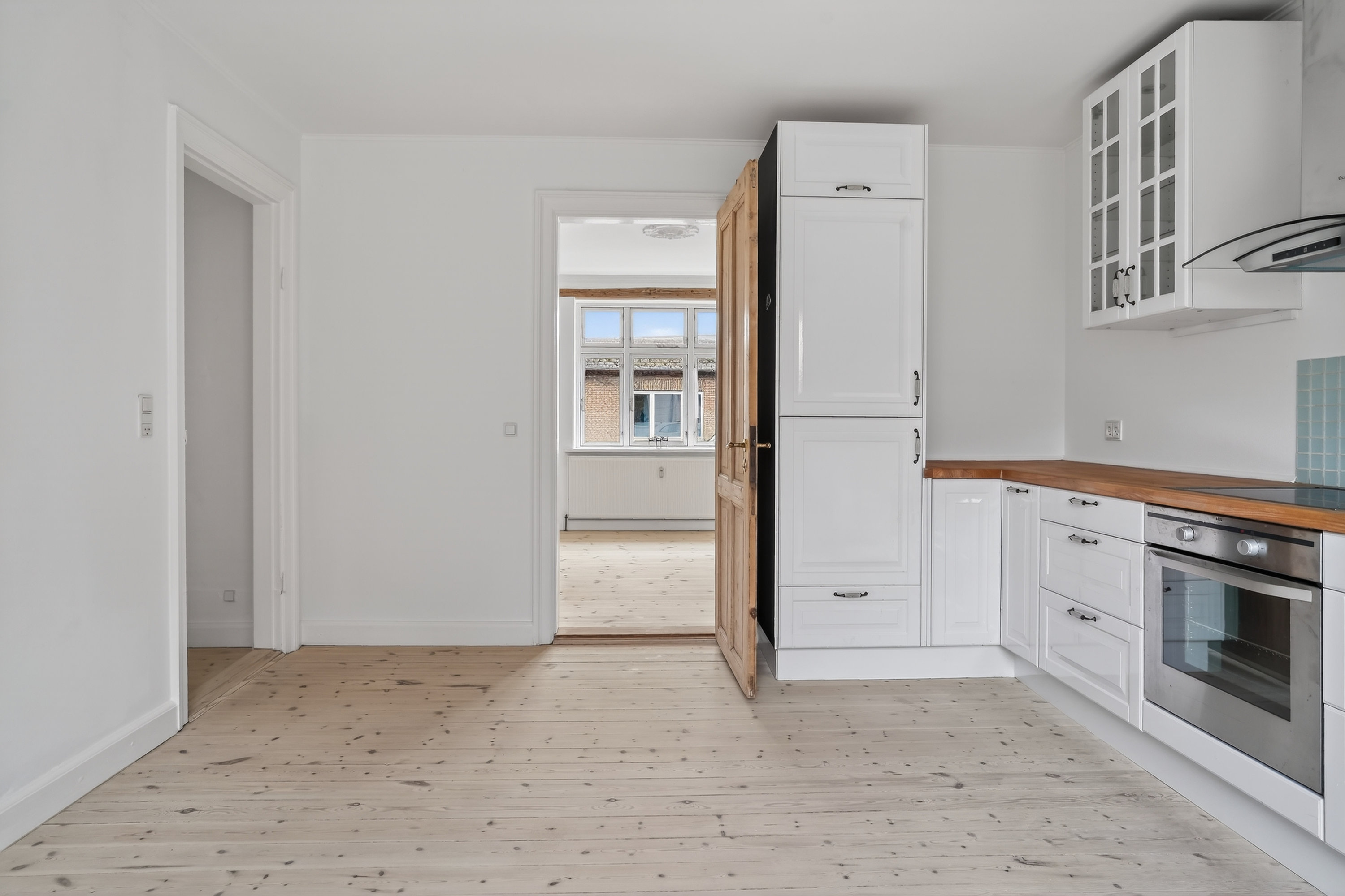 Fremhævet køkken billede i fuldskærmstilstand. Billede af Stubbedamsvej 6, st.. tv., 3000 Helsingør