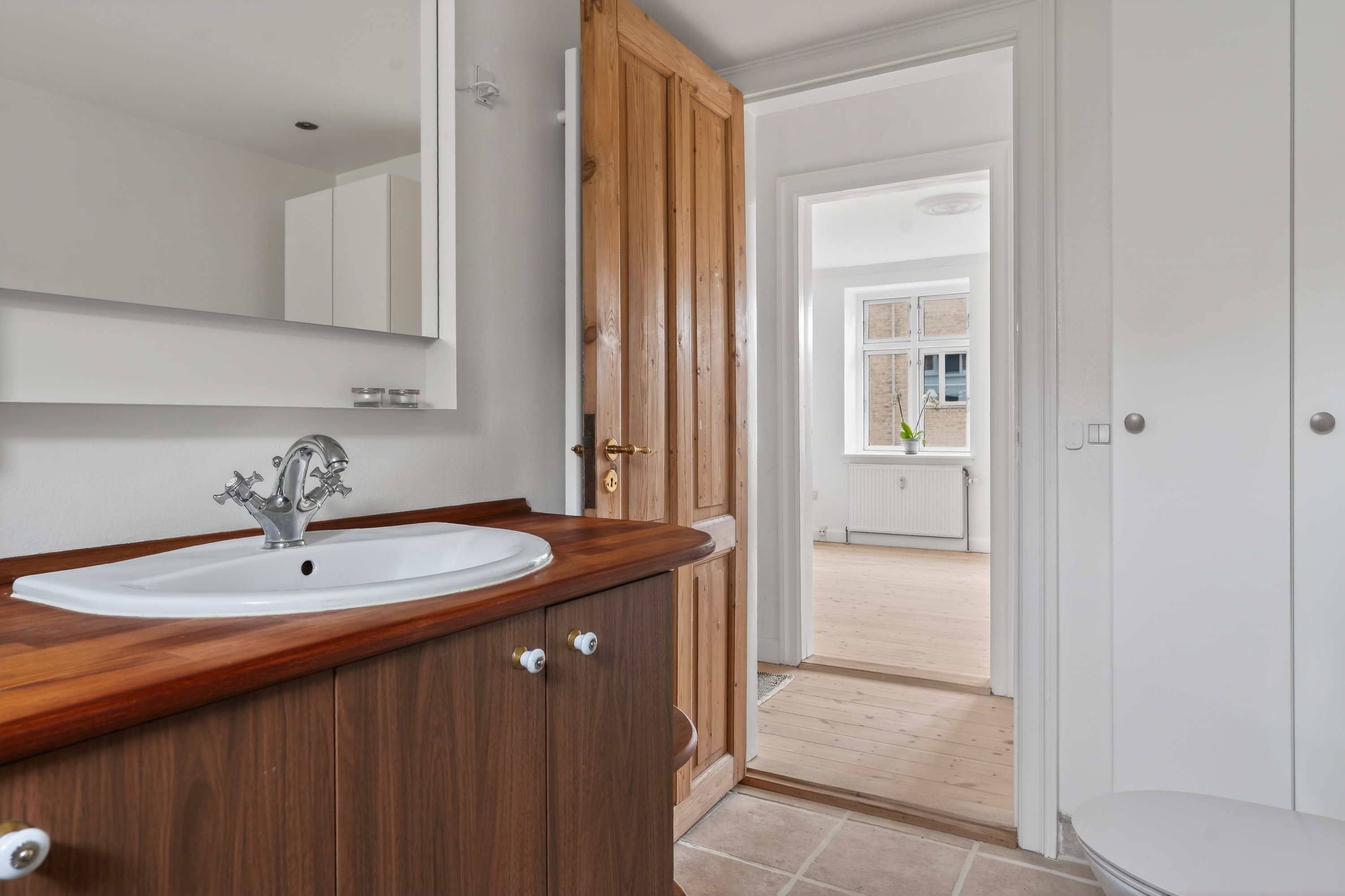 Fremhævet badeværelse billede i fuldskærmstilstand. Billede af Stubbedamsvej 6, st.. tv., 3000 Helsingør