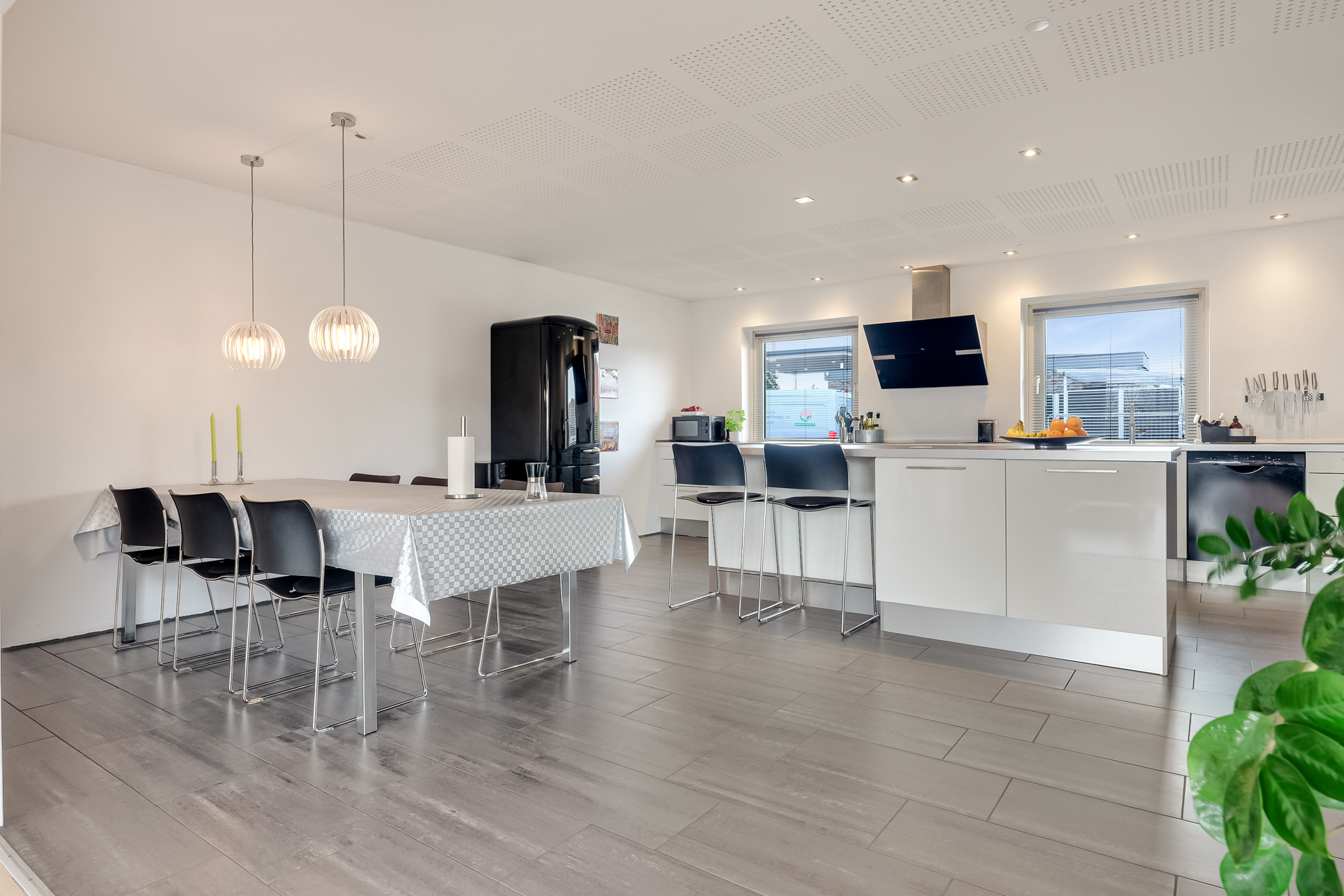 Fremhævet køkken billede i fuldskærmstilstand. Billede af Havevej 2, 5500 Middelfart