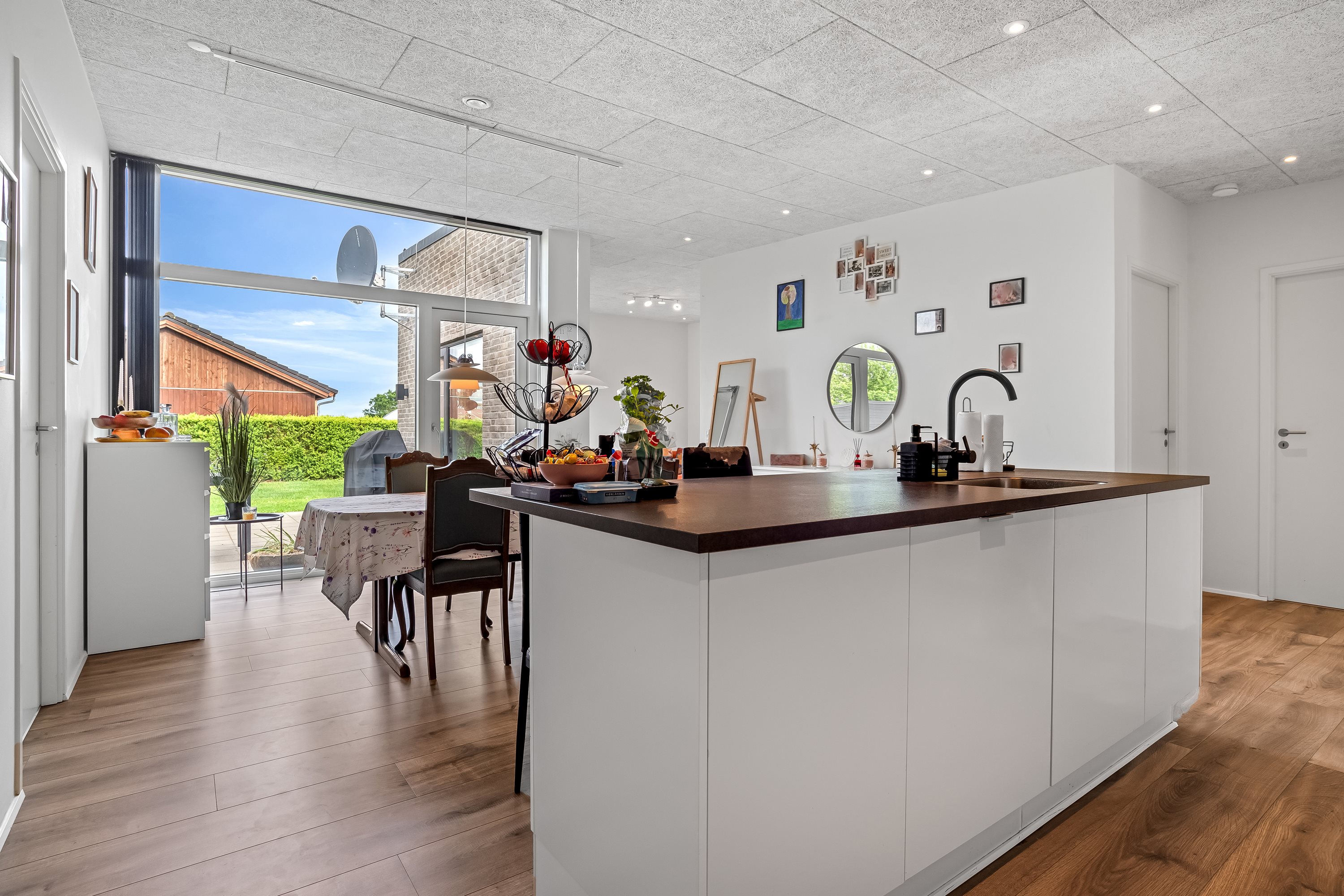 Fremhævet køkken alrum billede i fuldskærmstilstand. Billede af Knud Aggers Vej 39A, 7500 Holstebro