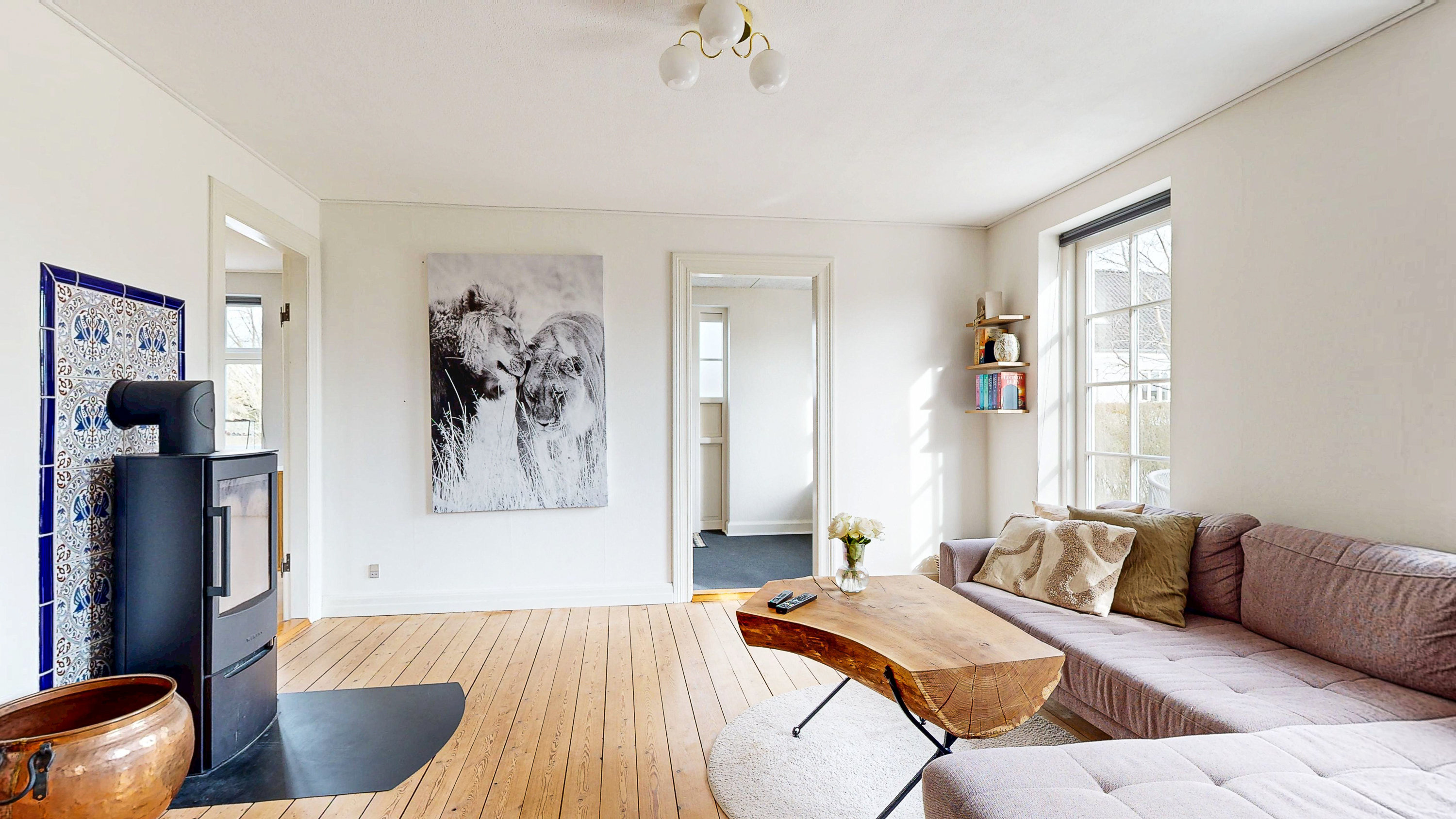 Fremhævet stue billede i fuldskærmstilstand. Billede af Sdr. Rind Vej 52, 8800 Viborg