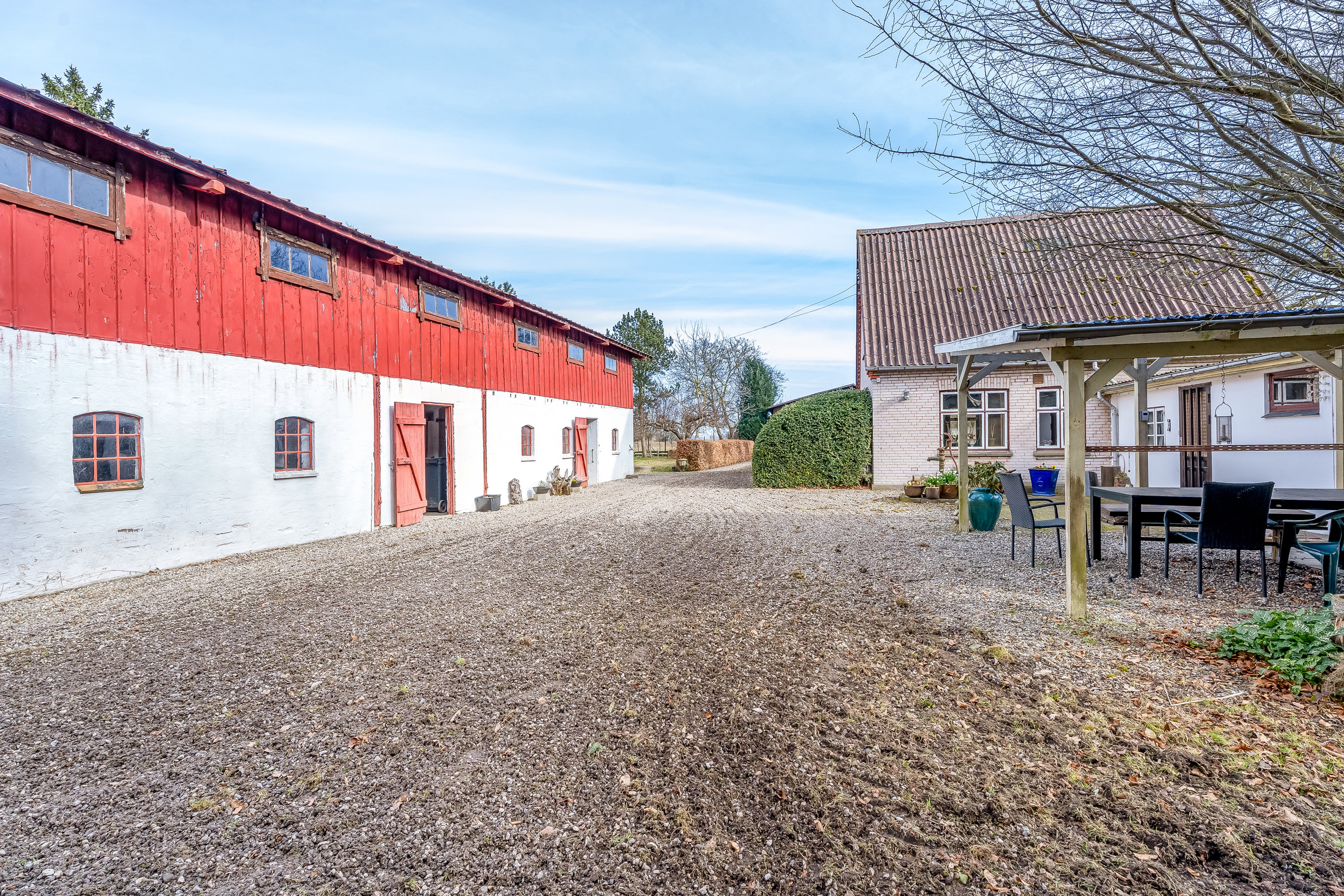 Fremhævet facade billede i fuldskærmstilstand. Billede af Vestervej 8, 4983 Dannemare