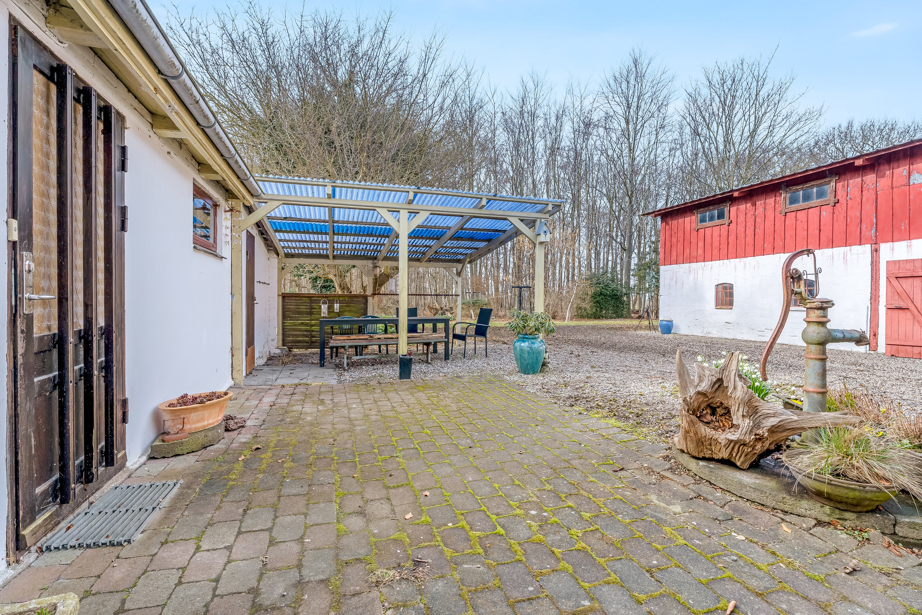 Fremhævet overdækket terrasse billede i fuldskærmstilstand. Billede af Vestervej 8, 4983 Dannemare