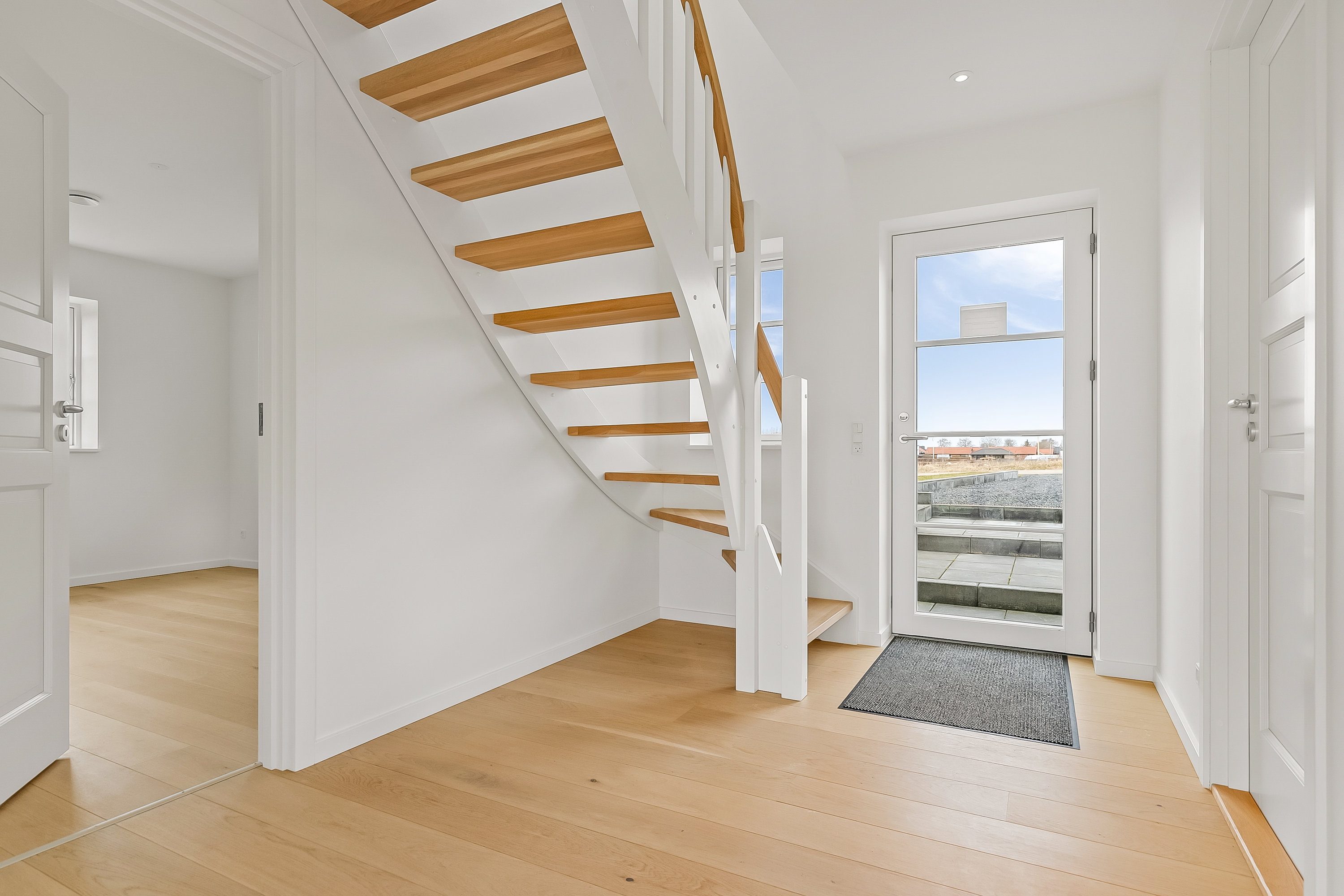 Fremhævet entré billede i fuldskærmstilstand. Billede af Enghaven 79, Grejs, 7100 Vejle