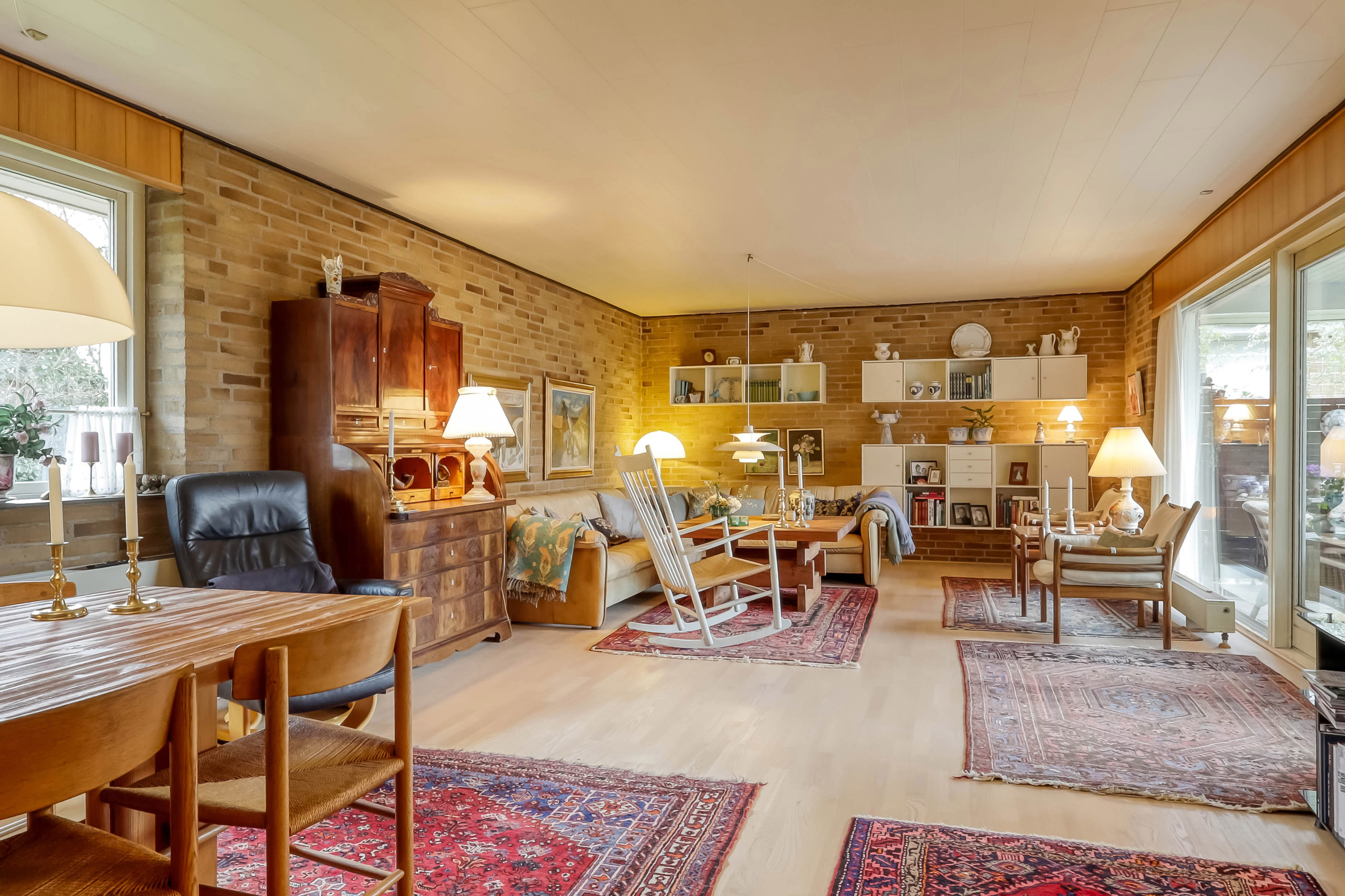 Fremhævet stue billede i fuldskærmstilstand. Billede af Cedervænget 14, Tåsinge, 5700 Svendborg