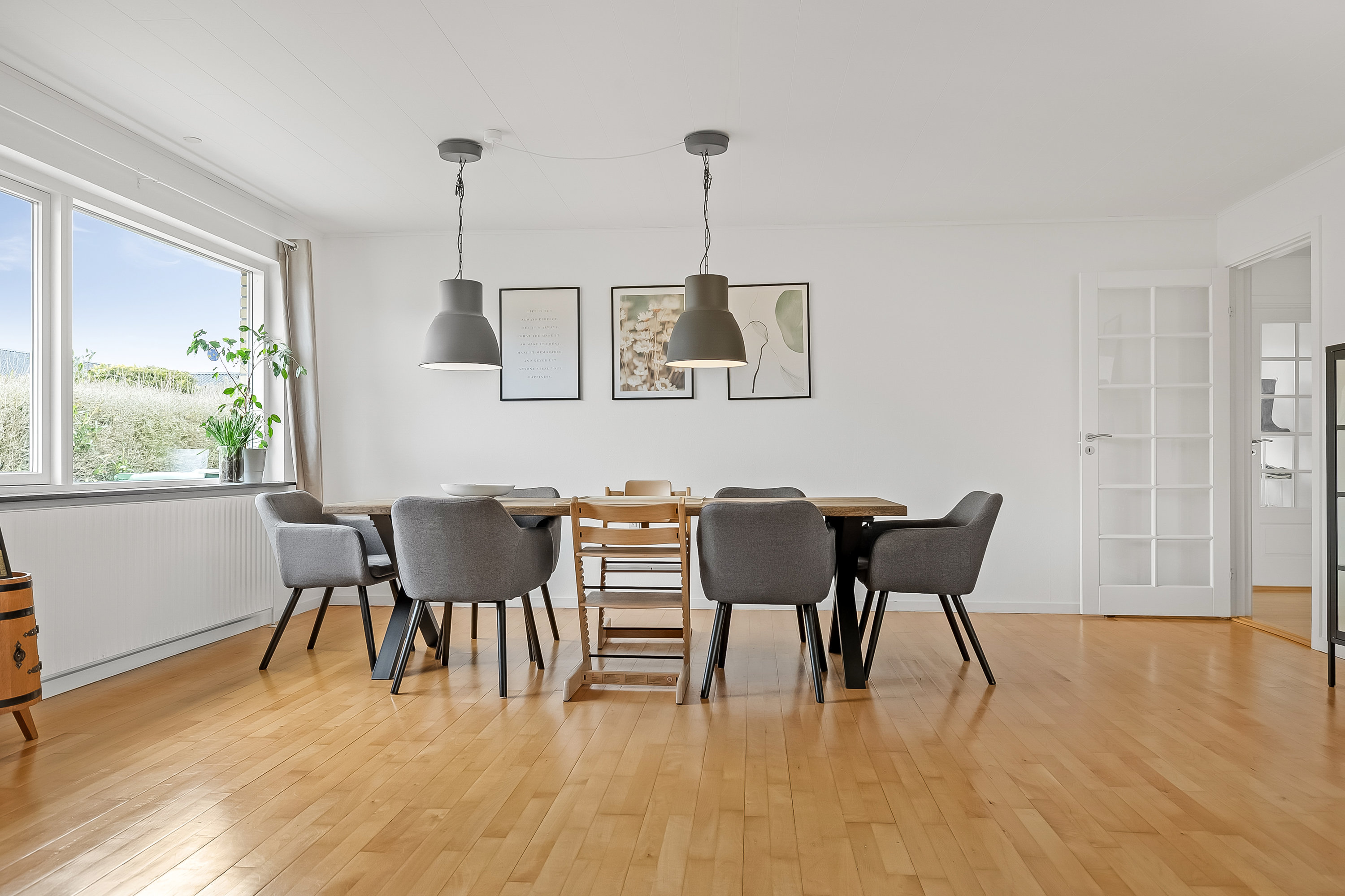 Fremhævet stue billede i fuldskærmstilstand. Billede af Musvitvej 27, 7100 Vejle