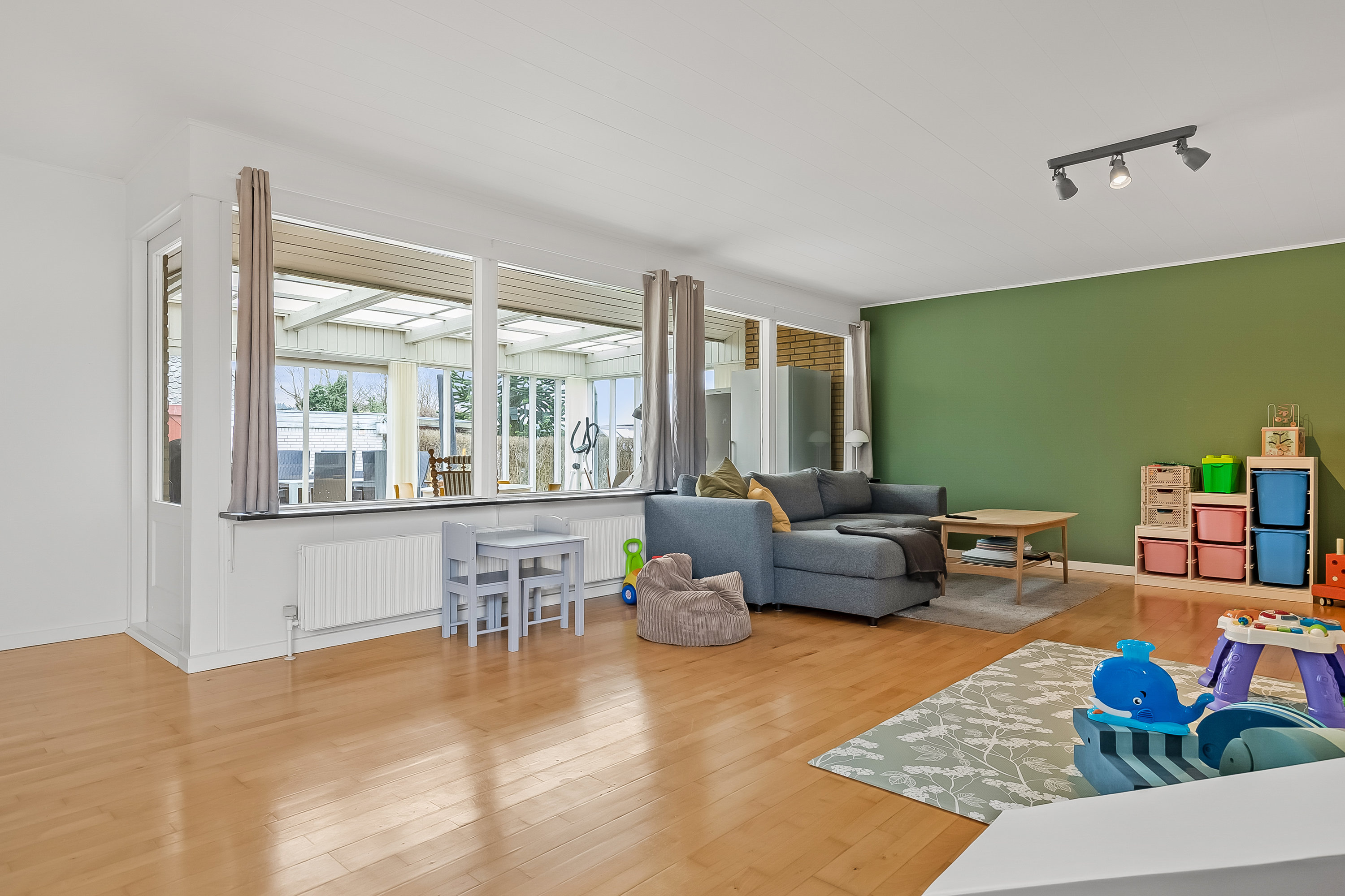 Fremhævet stue billede i fuldskærmstilstand. Billede af Musvitvej 27, 7100 Vejle