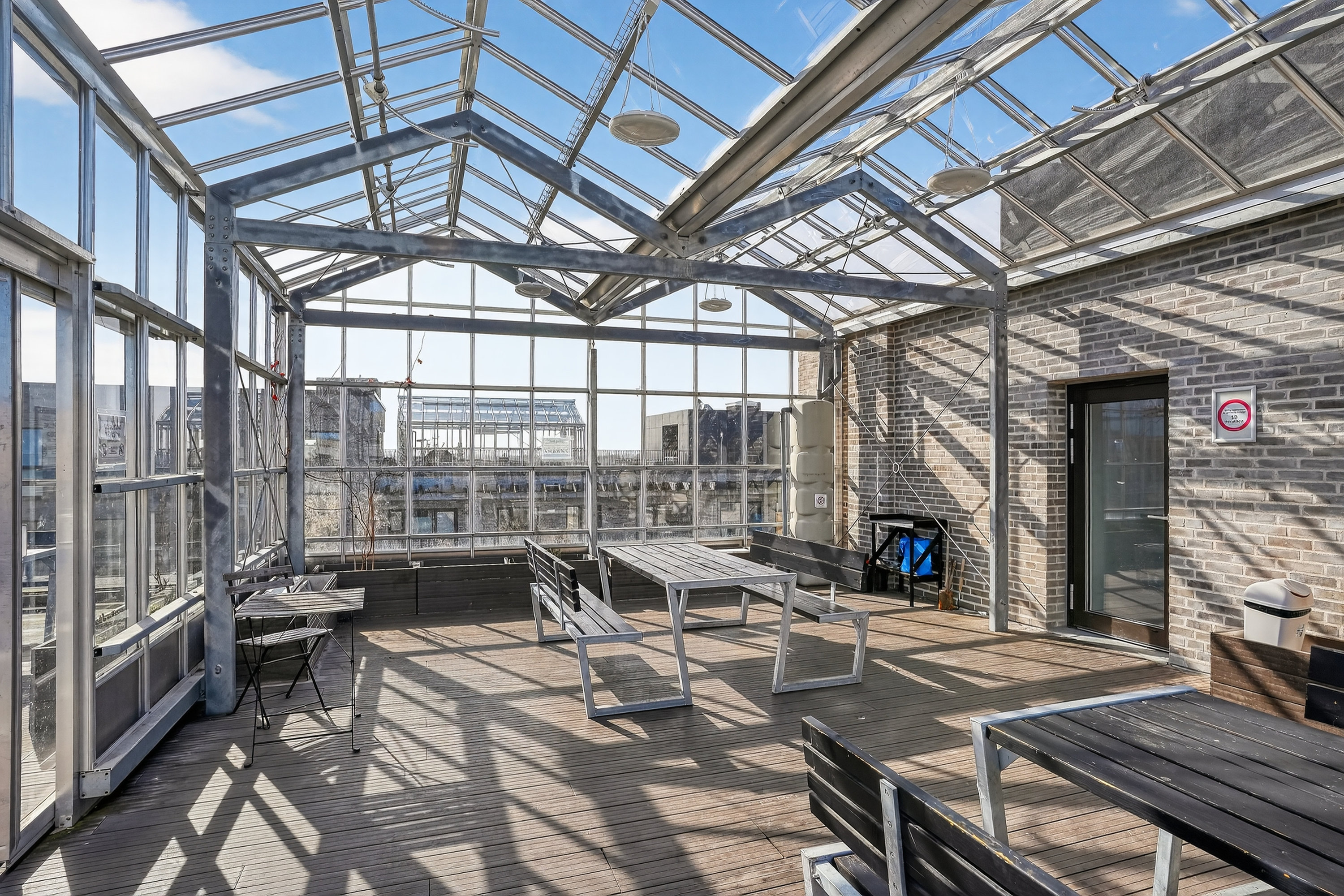 Fremhævet terrasse billede i fuldskærmstilstand. Billede af Ingrid Marievej 20, 6. th., 2500 Valby