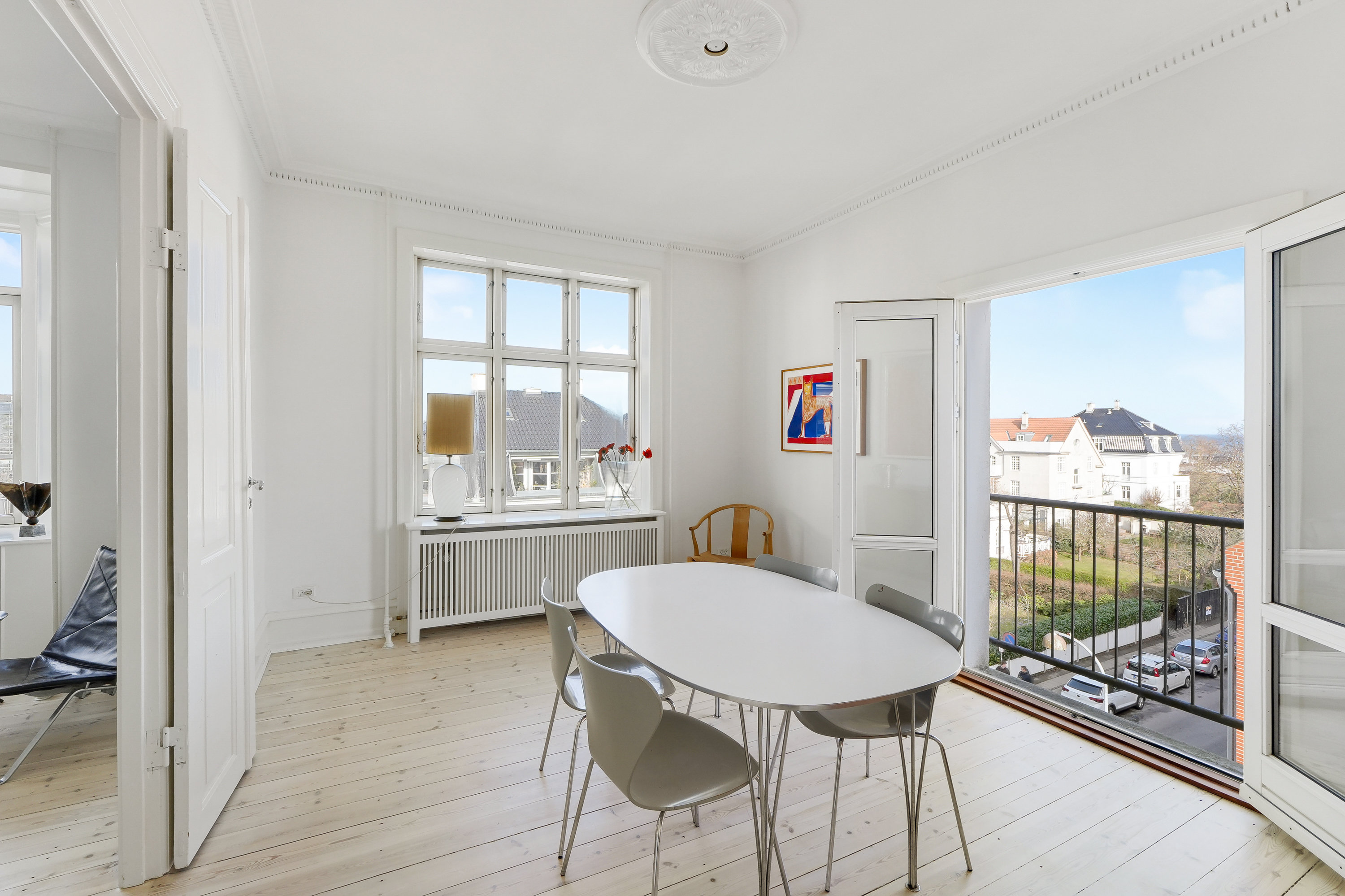 Fremhævet stue billede i fuldskærmstilstand. Billede af Strandparksvej 6, 3. tv., 2900 Hellerup