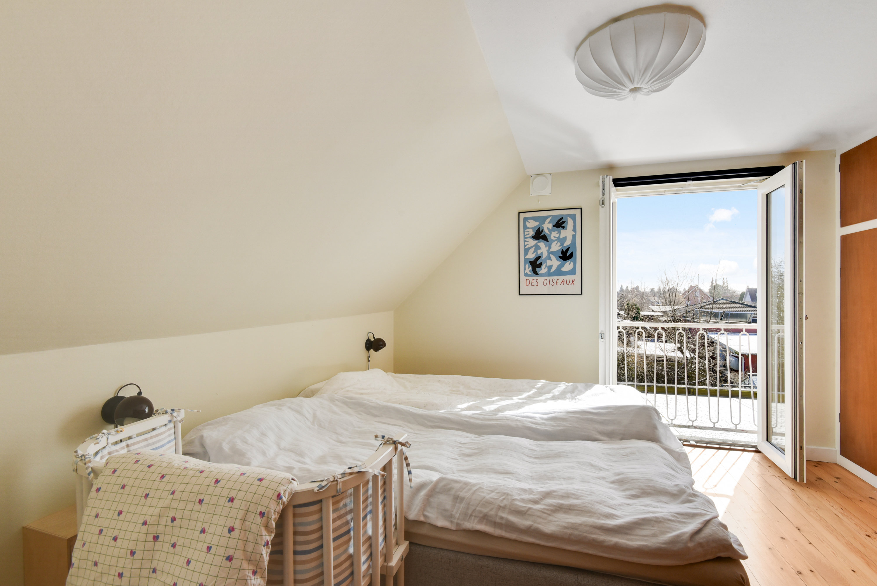 Fremhævet soveværelse billede i fuldskærmstilstand. Billede af Voldgårdsvej 1, 2650 Hvidovre