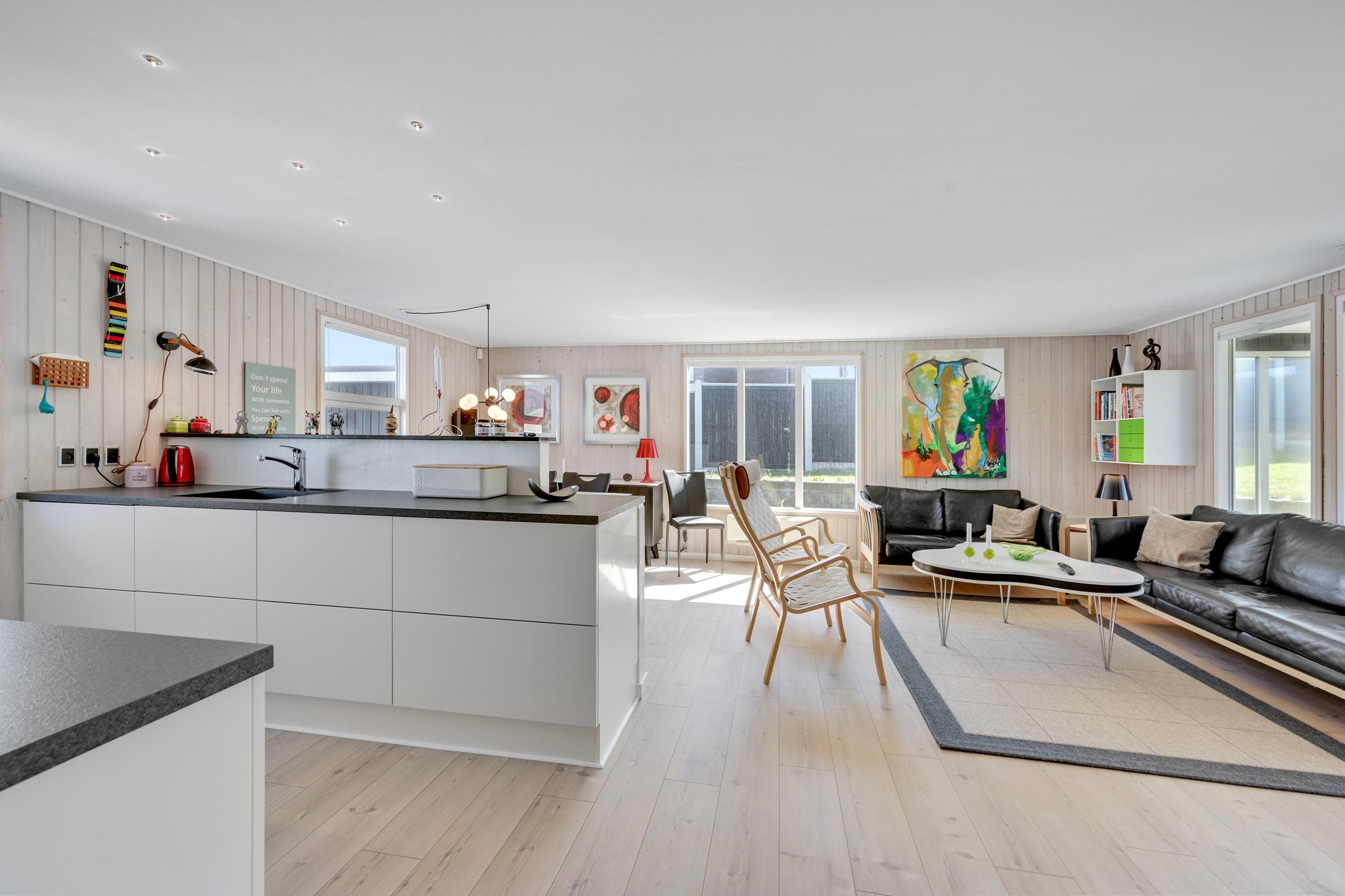 Fremhævet køkken billede i fuldskærmstilstand. Billede af Lodbergsvej 125, Søndervig, 6950 Ringkøbing