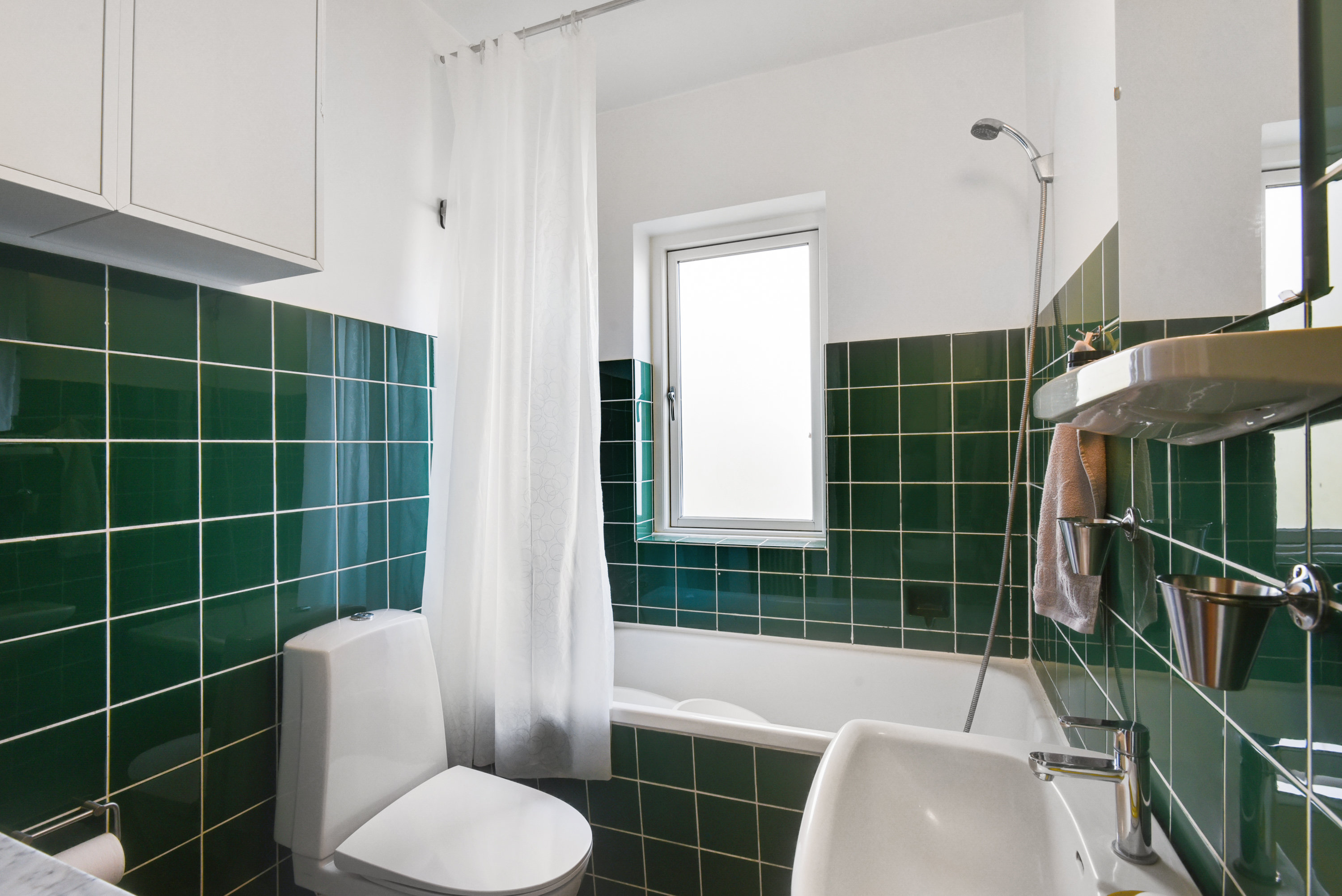 Fremhævet badeværelse billede i fuldskærmstilstand. Billede af Voldgårdsvej 1, 2650 Hvidovre