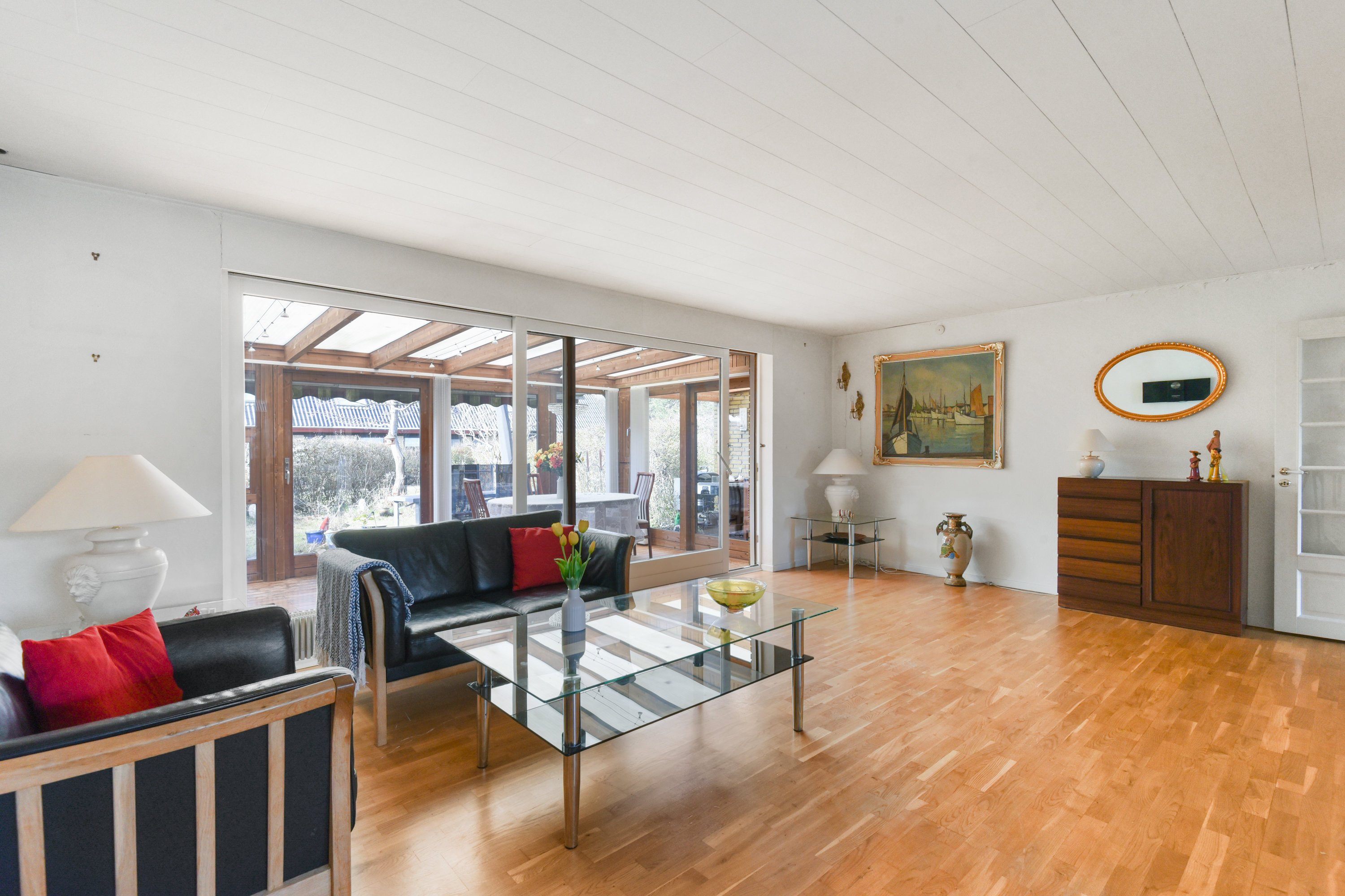 Fremhævet stue billede i fuldskærmstilstand. Billede af Engvænget 29, 2650 Hvidovre