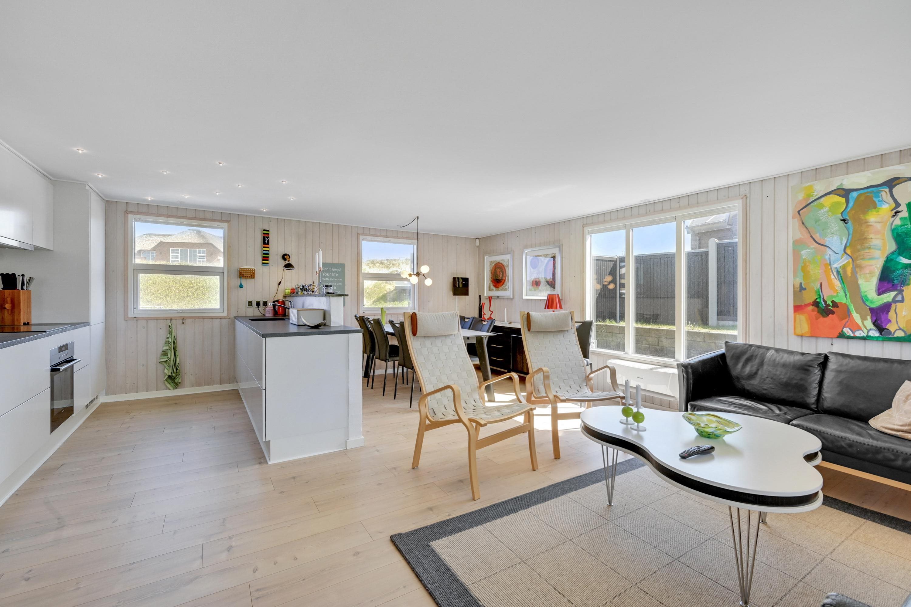 Fremhævet stue billede i fuldskærmstilstand. Billede af Lodbergsvej 125, Søndervig, 6950 Ringkøbing