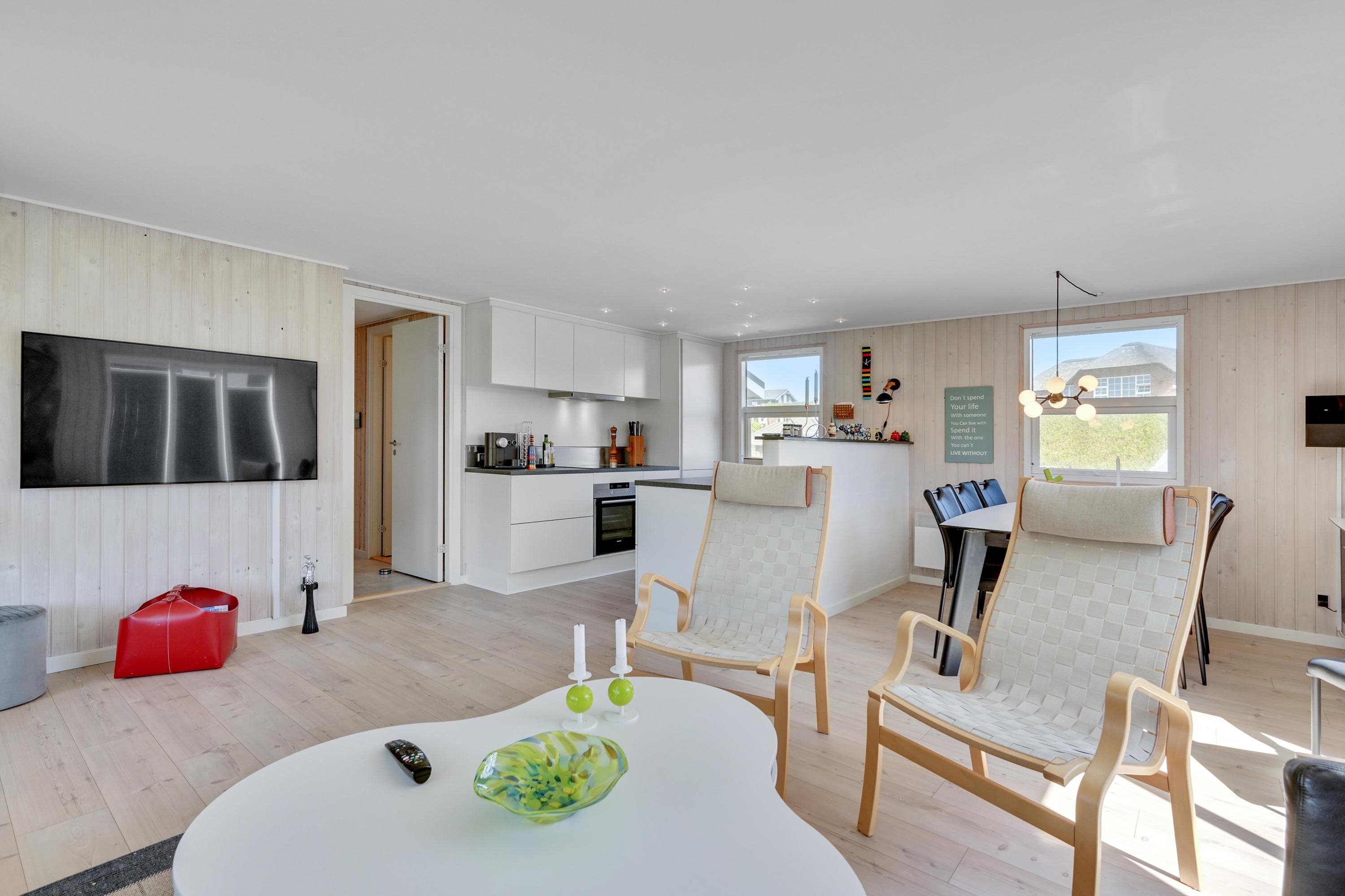 Fremhævet stue billede i fuldskærmstilstand. Billede af Lodbergsvej 125, Søndervig, 6950 Ringkøbing