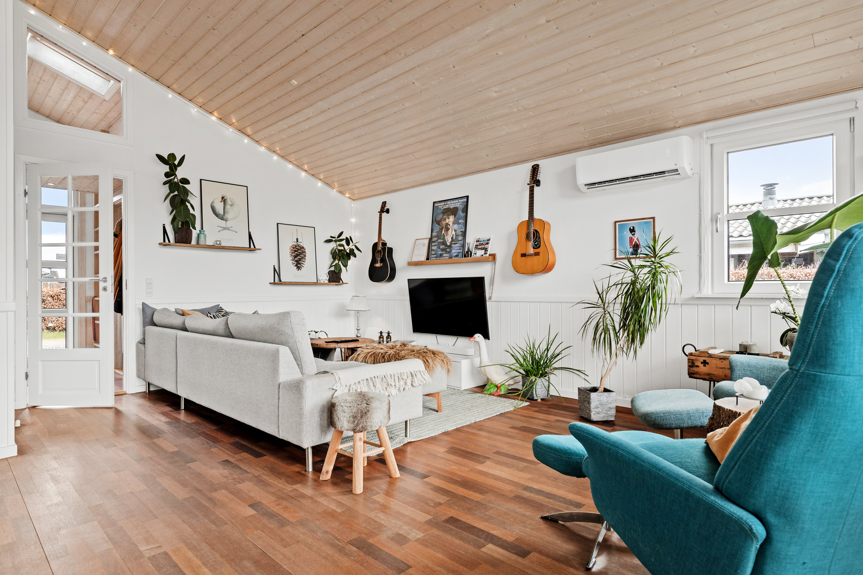 Fremhævet stue billede i fuldskærmstilstand. Billede af Binderup Strandpark 64, Binderup, 6091 Bjert