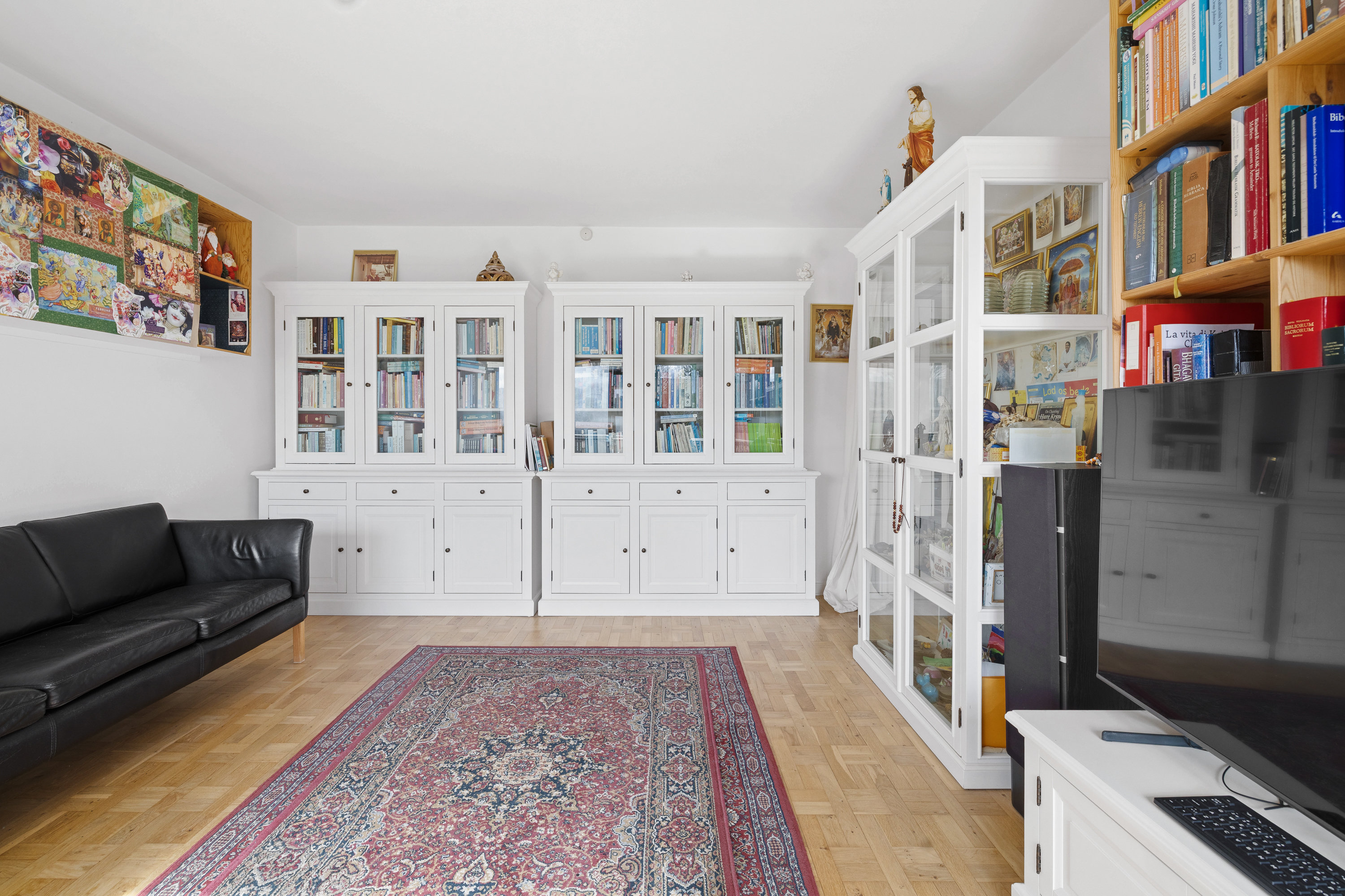 Fremhævet værelse billede i fuldskærmstilstand. Billede af Vandtårnsvej 3, 1. 63., 3460 Birkerød