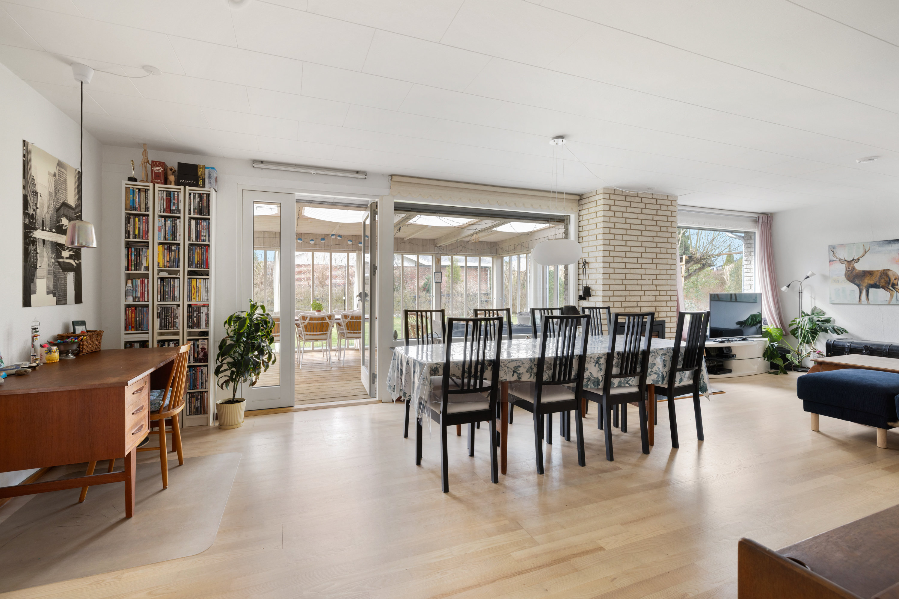 Fremhævet stue billede i fuldskærmstilstand. Billede af Bueparken 32, 2750 Ballerup