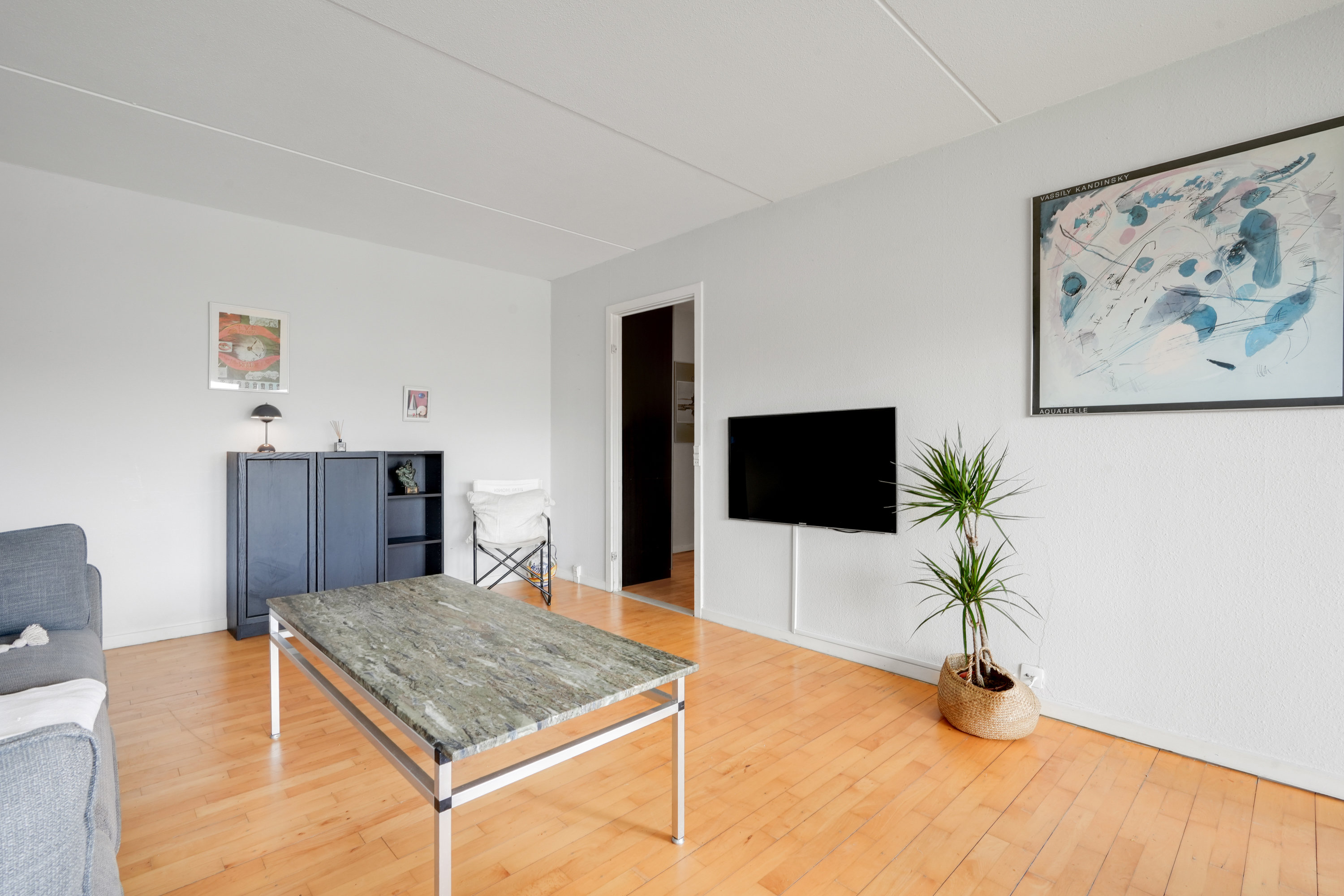 Fremhævet stue billede i fuldskærmstilstand. Billede af Gildbrovej 49, 2. 181., 2635 Ishøj