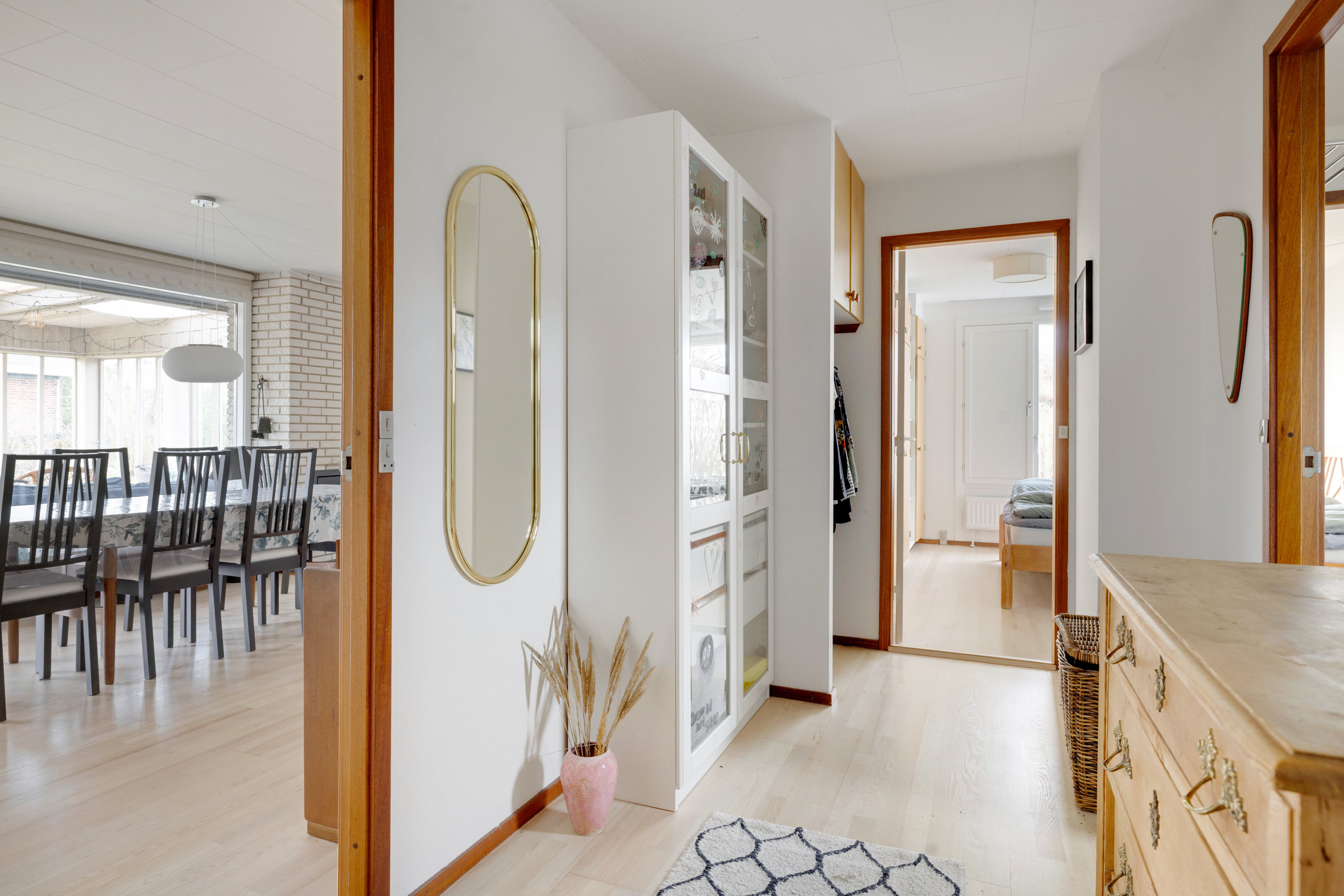 Fremhævet gang billede i fuldskærmstilstand. Billede af Bueparken 32, 2750 Ballerup