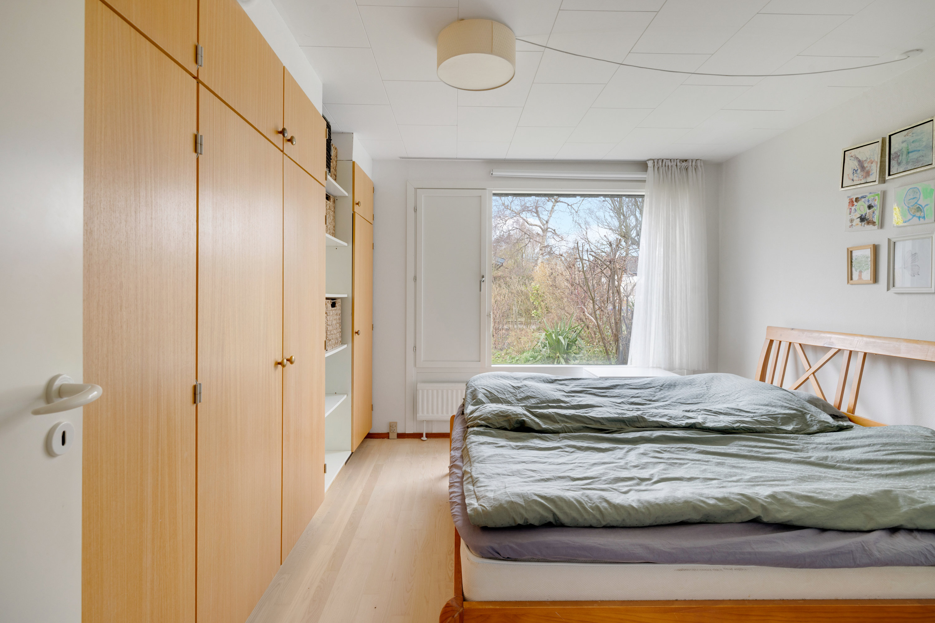 Fremhævet soveværelse billede i fuldskærmstilstand. Billede af Bueparken 32, 2750 Ballerup