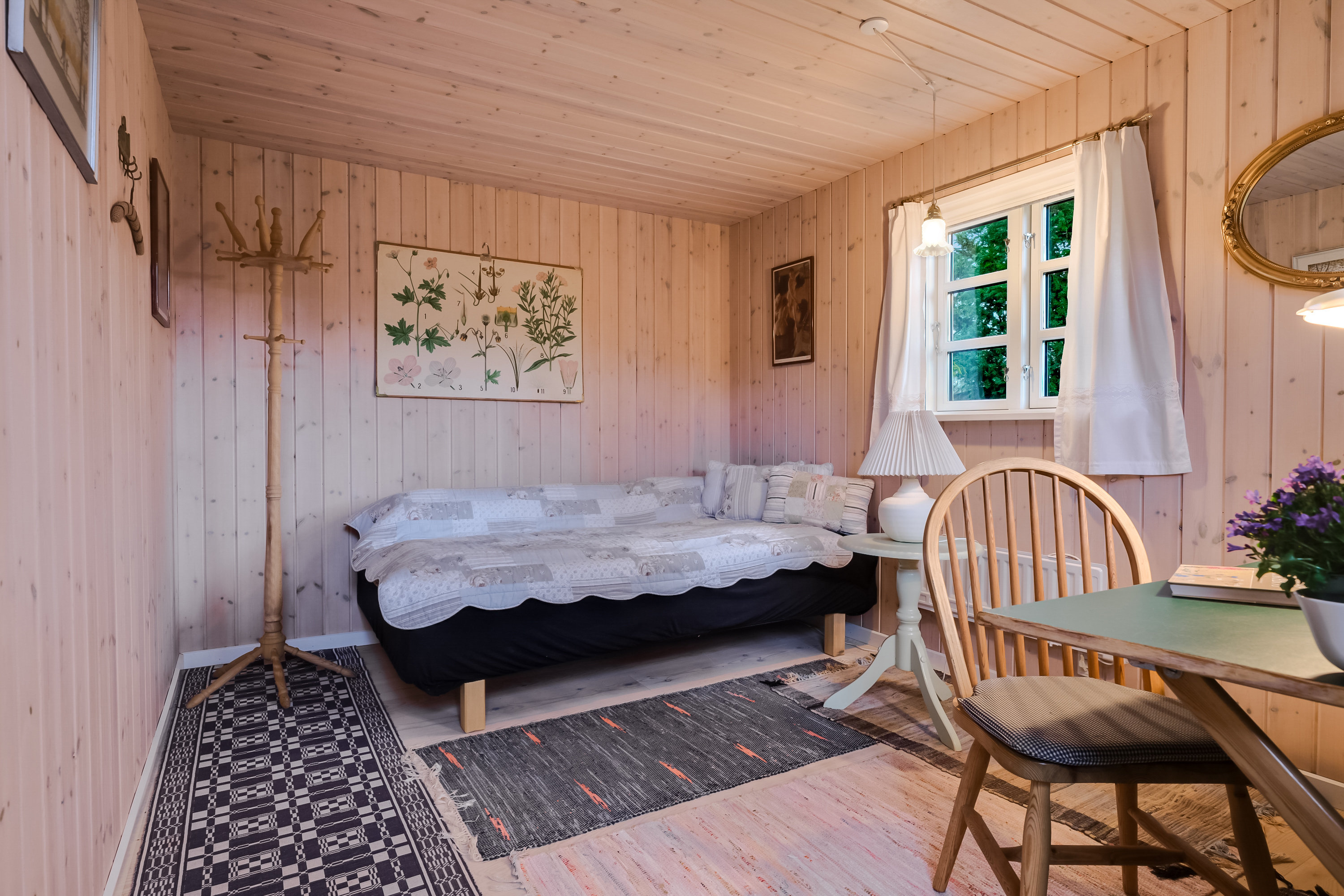 Fremhævet skur billede i fuldskærmstilstand. Billede af Alpehau 35, Nordskov, 5390 Martofte