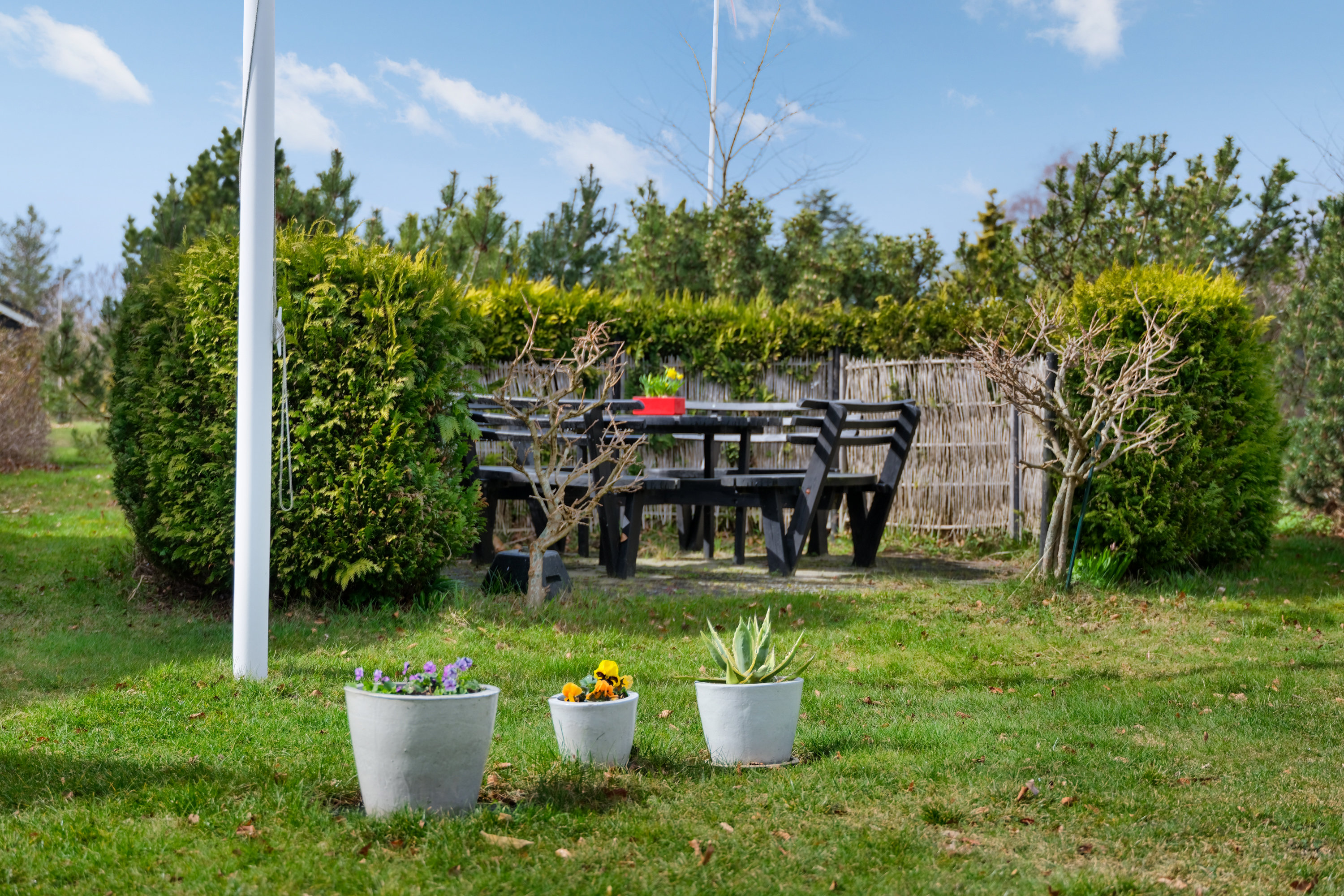 Fremhævet forhave billede i fuldskærmstilstand. Billede af Alpehau 35, Nordskov, 5390 Martofte