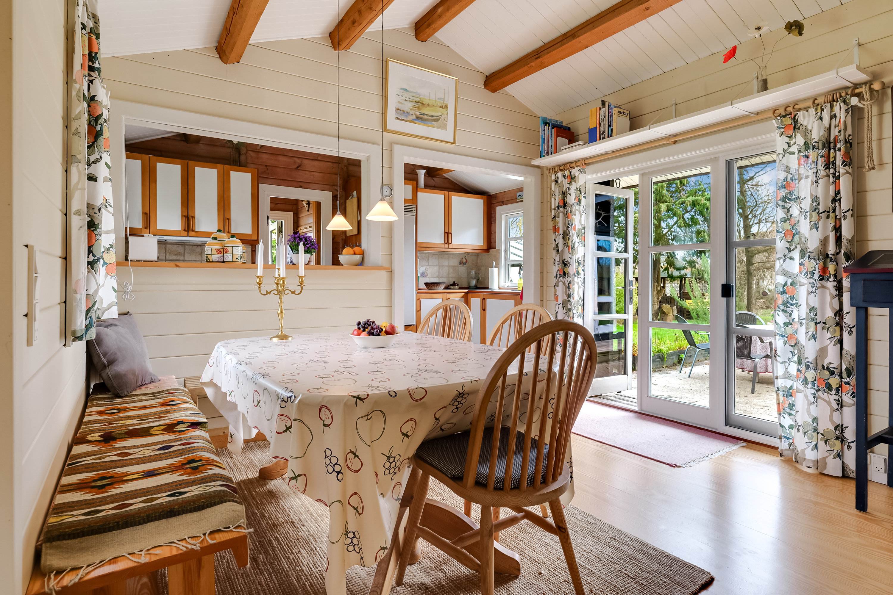 Fremhævet spisekrog billede i fuldskærmstilstand. Billede af Alpehau 35, Nordskov, 5390 Martofte