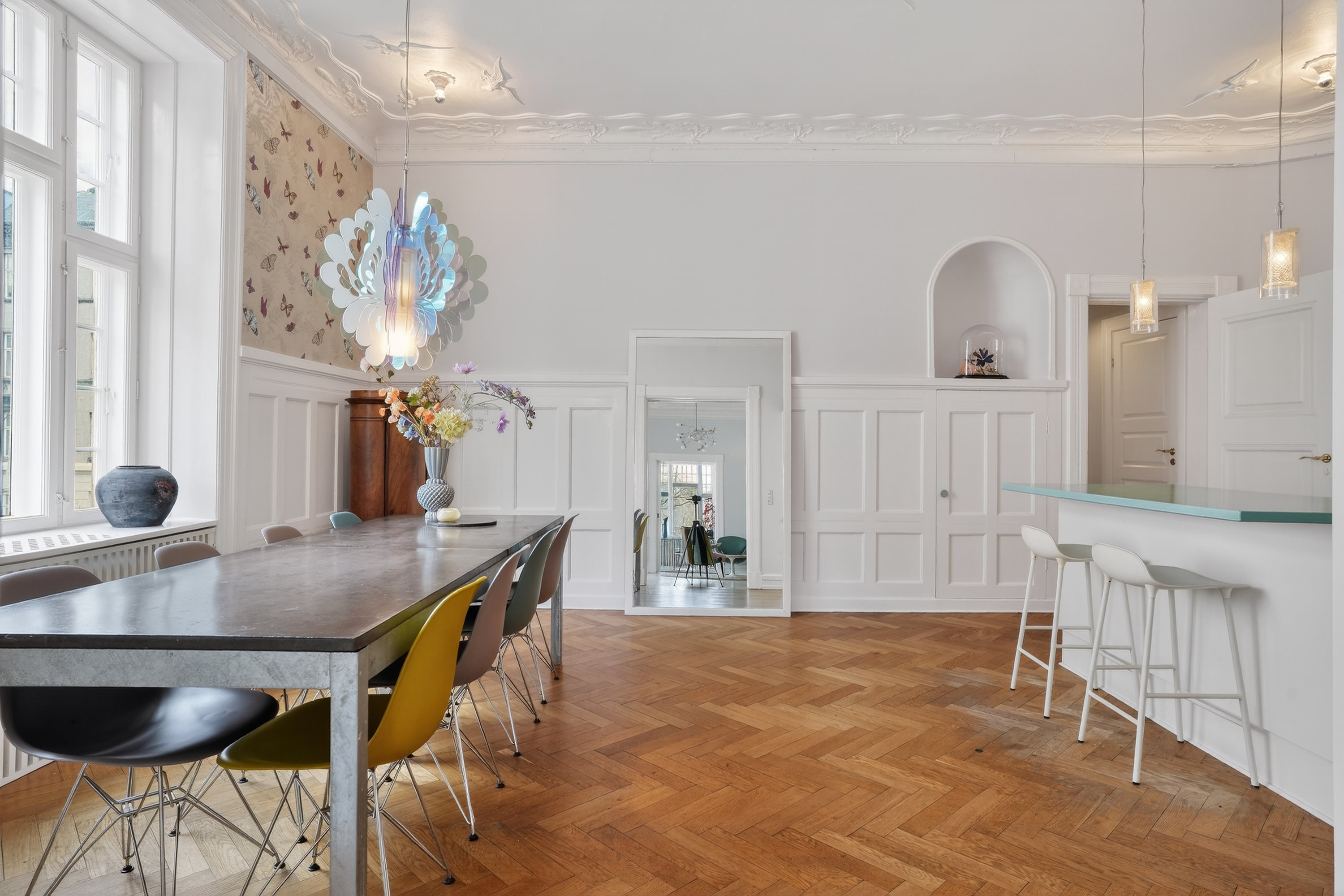 Fremhævet spisestue billede i fuldskærmstilstand. Billede af Sankt Jakobs Plads 6, 2. th., 2100 København Ø