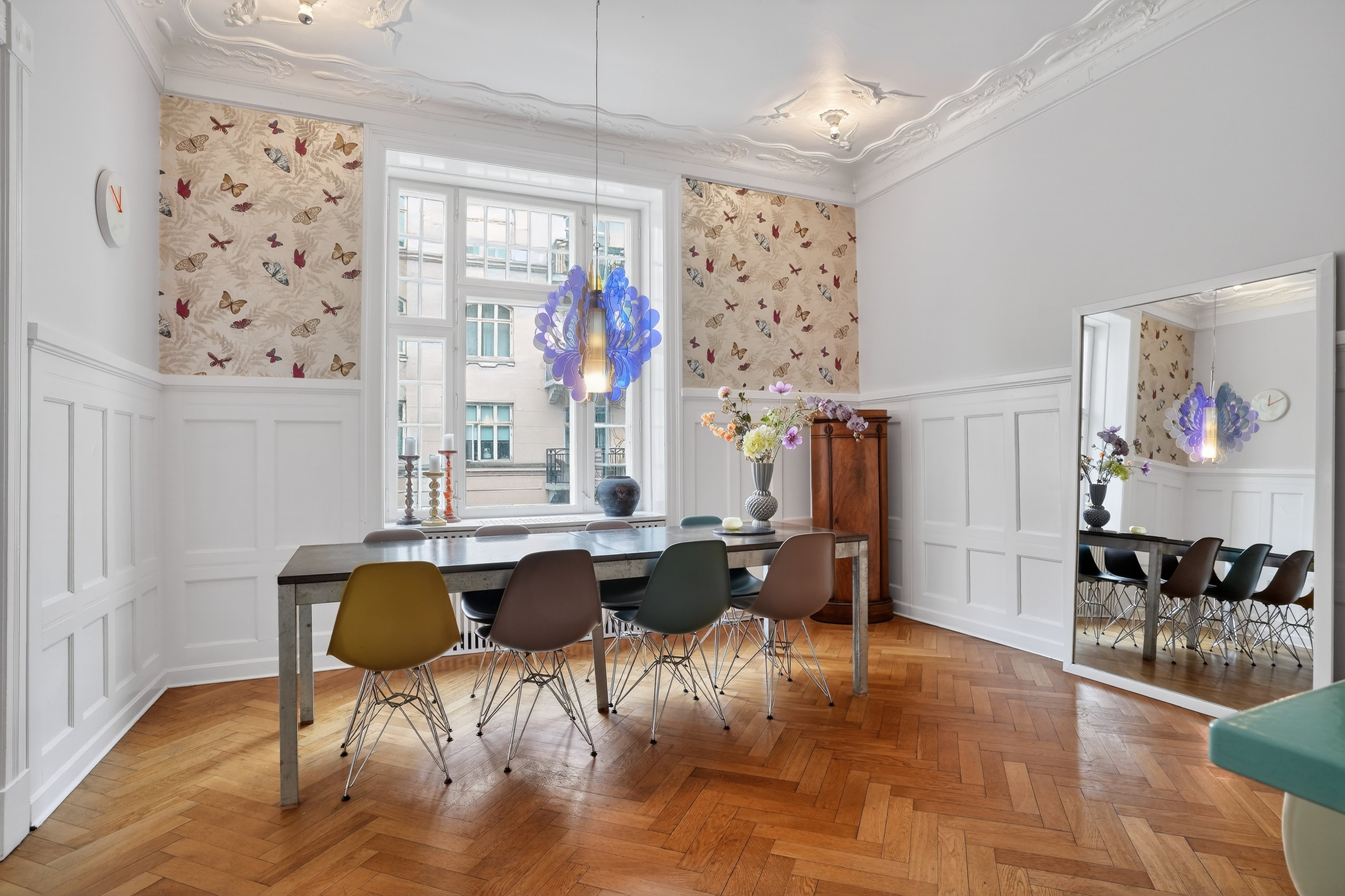 Fremhævet spisestue billede i fuldskærmstilstand. Billede af Sankt Jakobs Plads 6, 2. th., 2100 København Ø