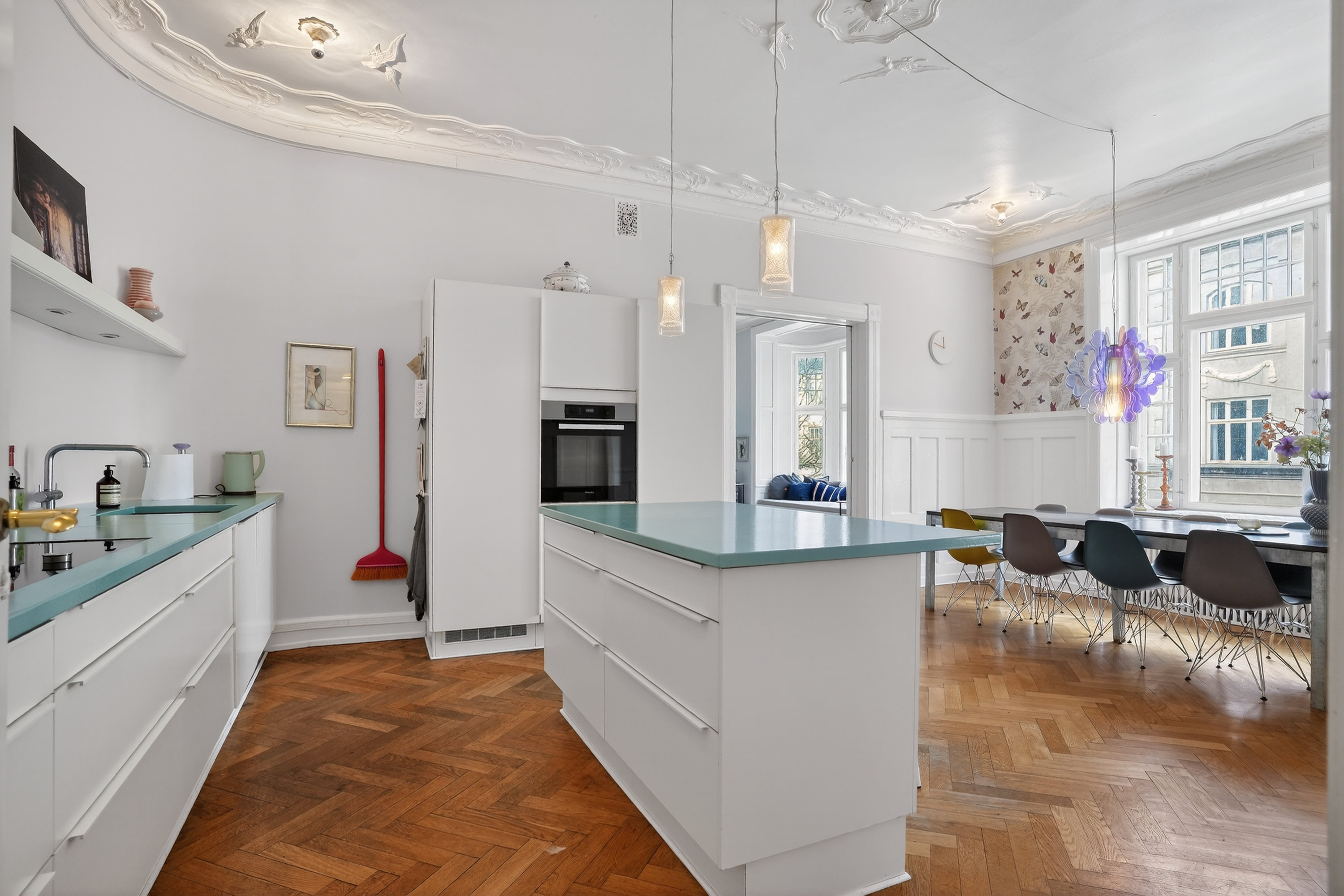 Fremhævet køkken billede i fuldskærmstilstand. Billede af Sankt Jakobs Plads 6, 2. th., 2100 København Ø