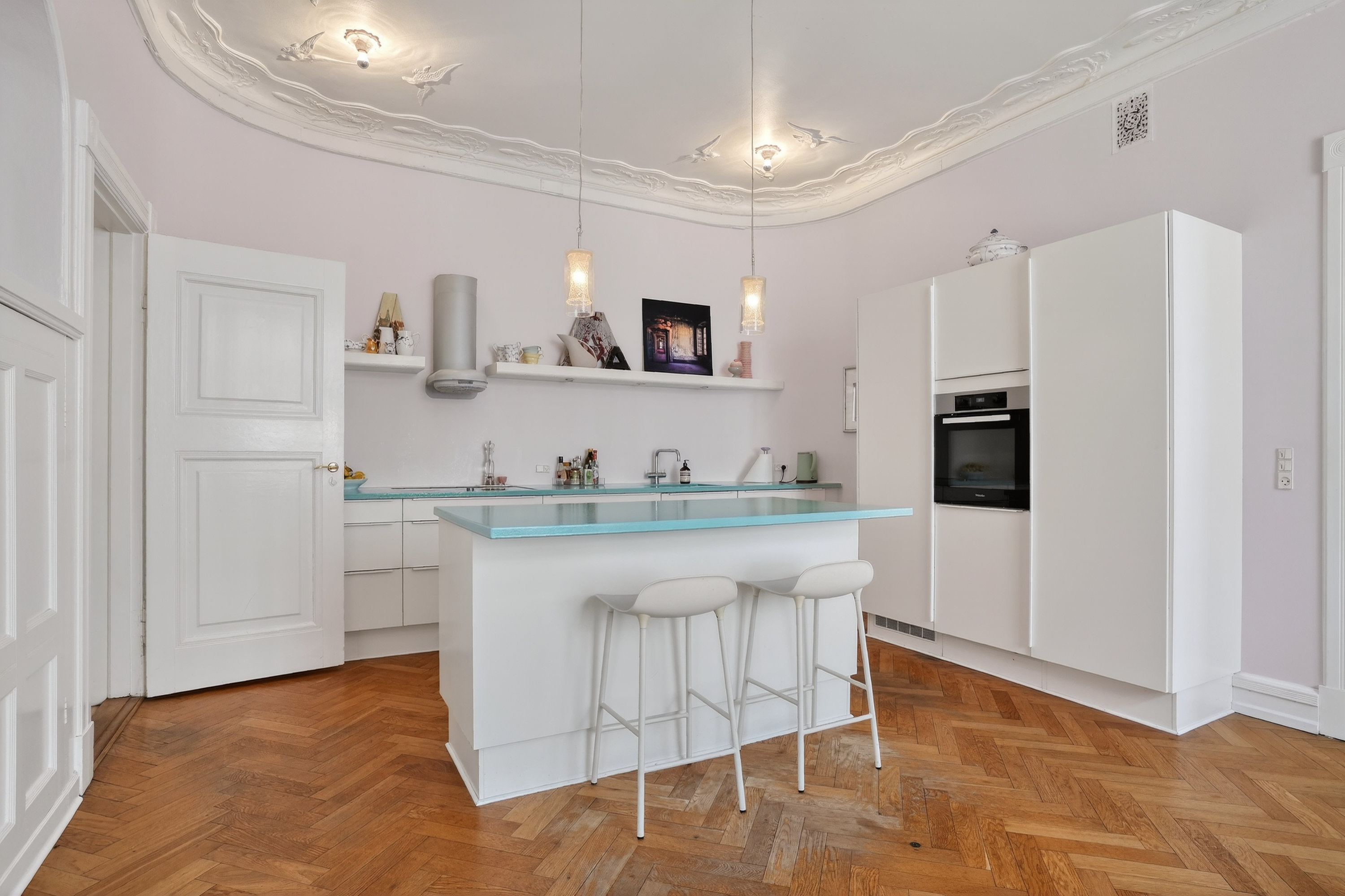 Fremhævet køkken billede i fuldskærmstilstand. Billede af Sankt Jakobs Plads 6, 2. th., 2100 København Ø