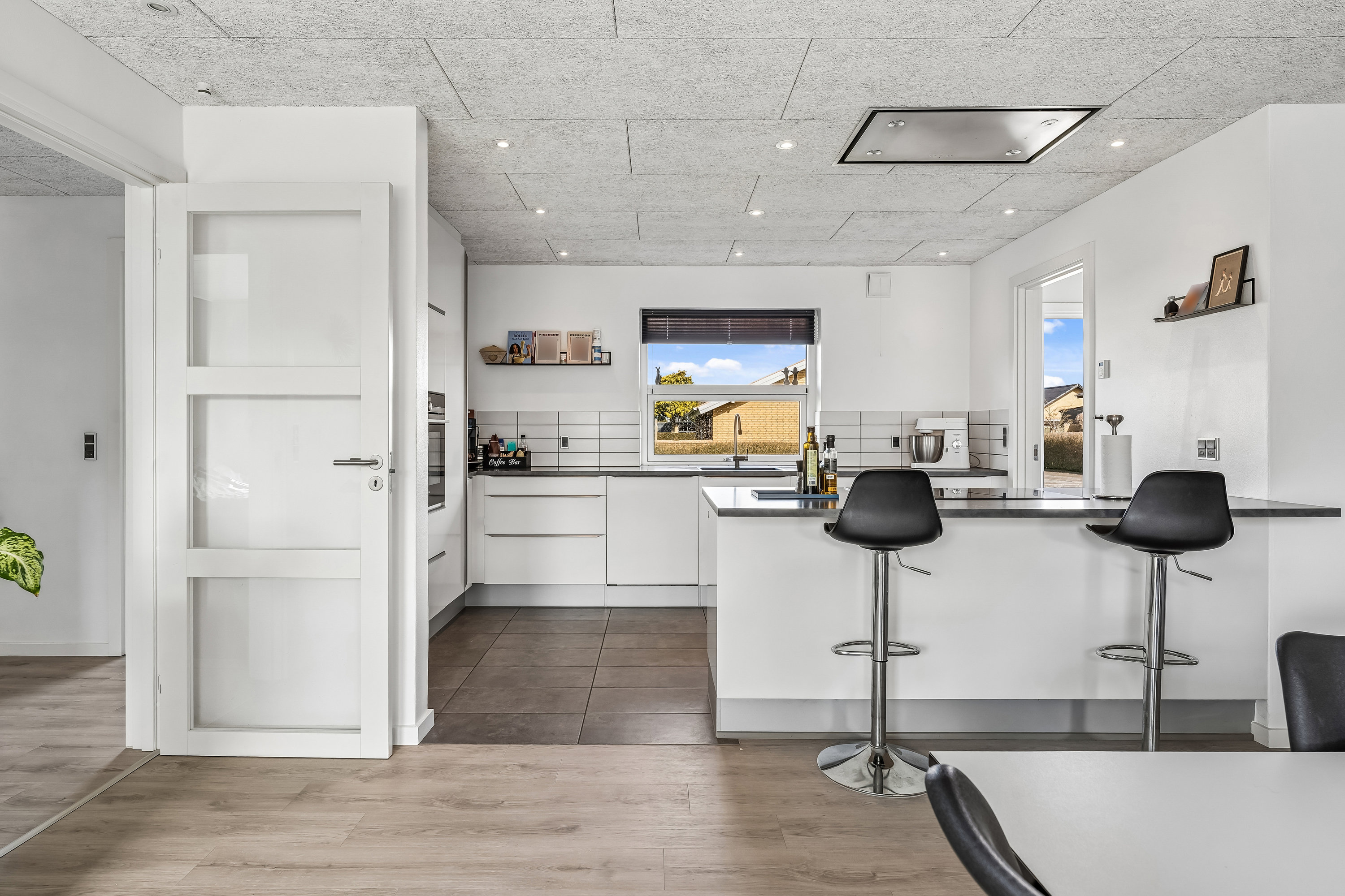 Fremhævet køkken billede i fuldskærmstilstand. Billede af Ingemannsvej 1, 8723 Løsning