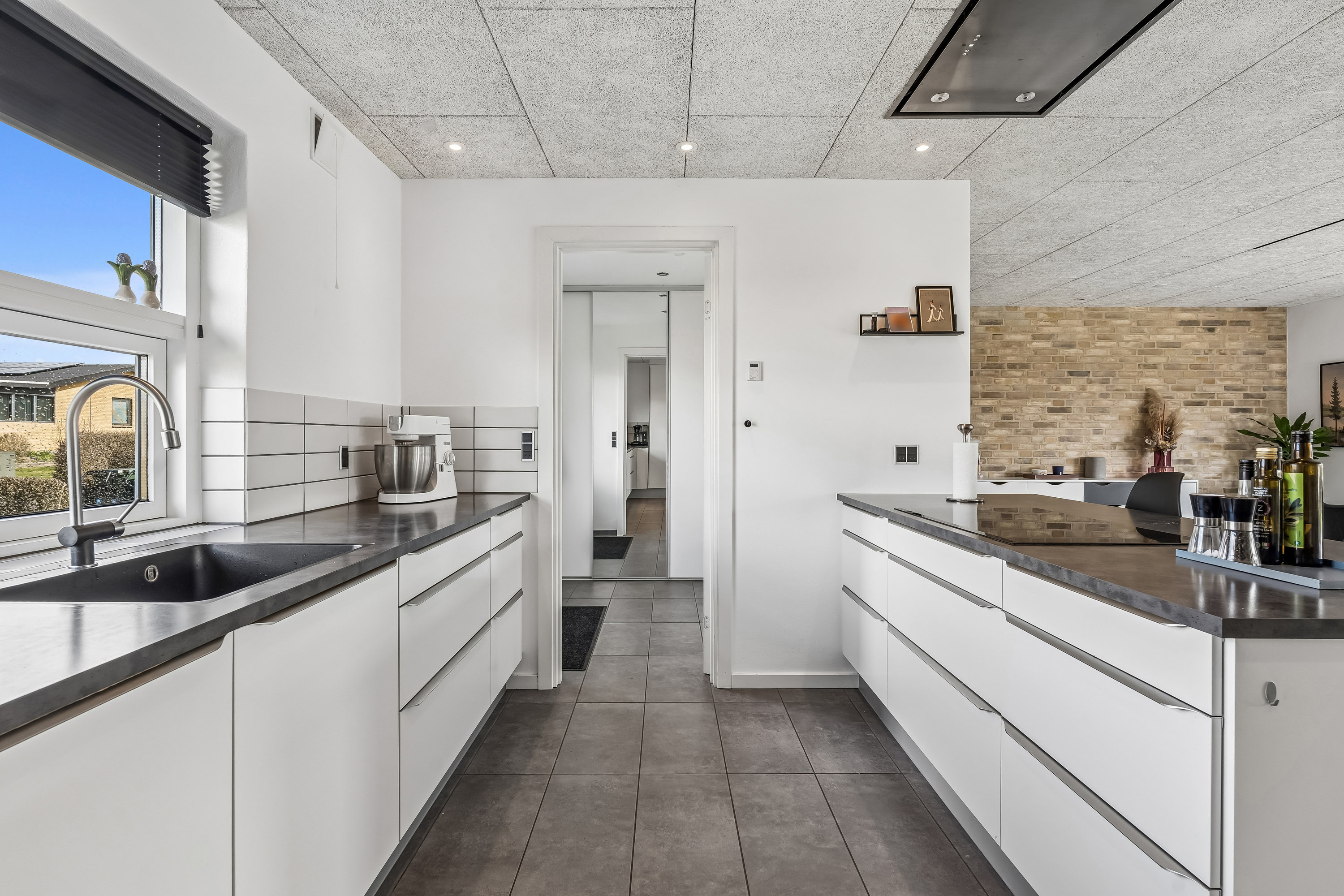 Fremhævet køkken billede i fuldskærmstilstand. Billede af Ingemannsvej 1, 8723 Løsning