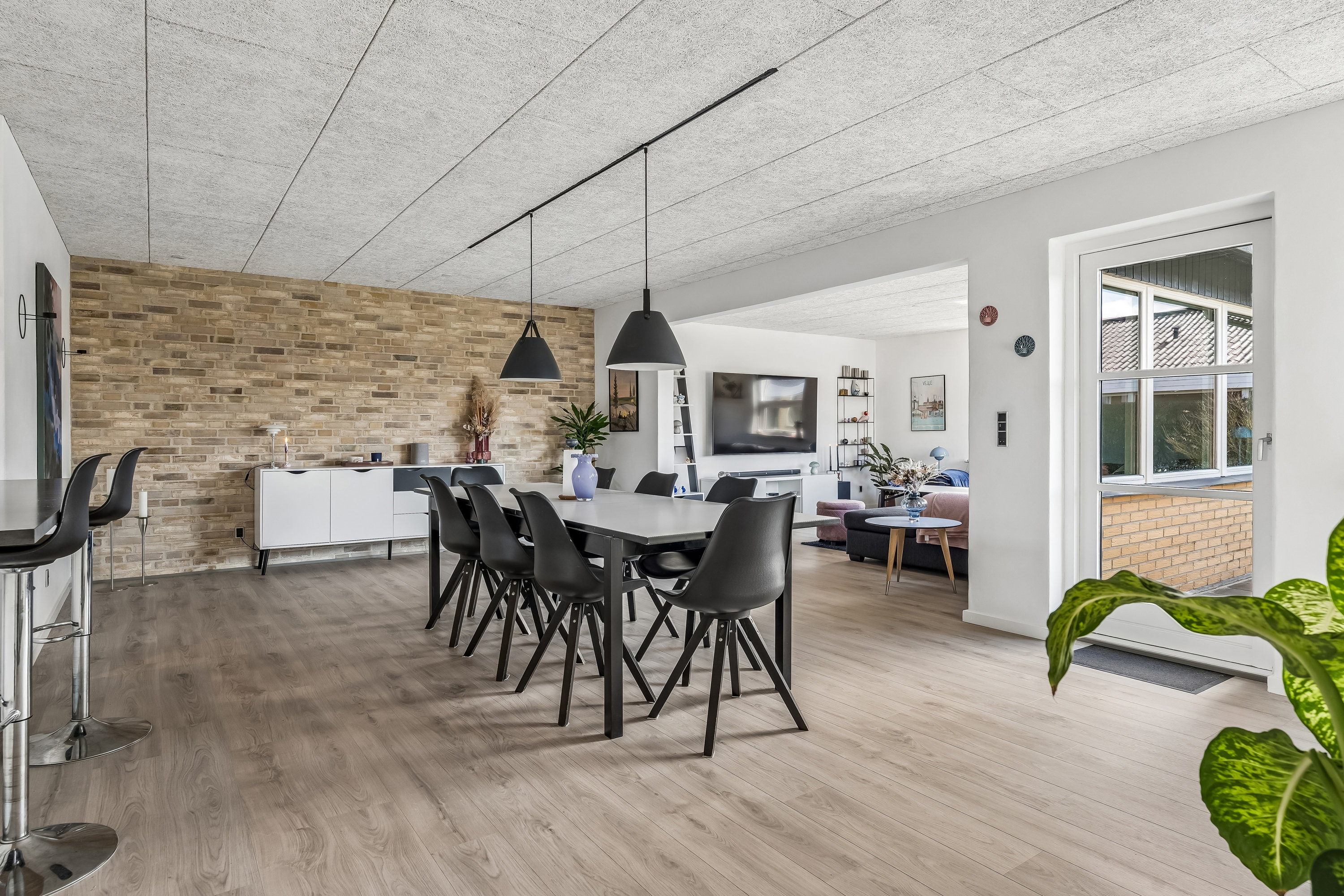 Fremhævet spisestue billede i fuldskærmstilstand. Billede af Ingemannsvej 1, 8723 Løsning