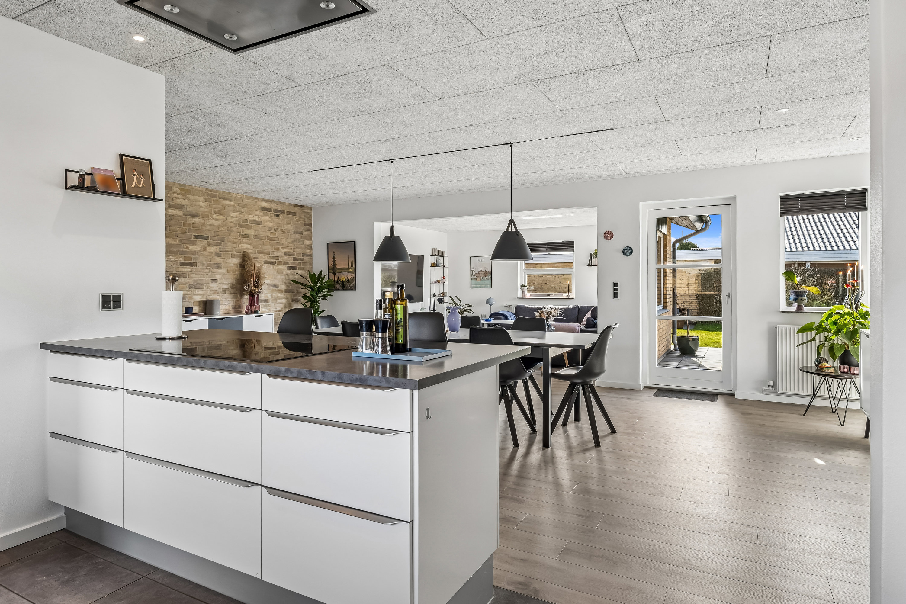 Fremhævet køkken billede i fuldskærmstilstand. Billede af Ingemannsvej 1, 8723 Løsning