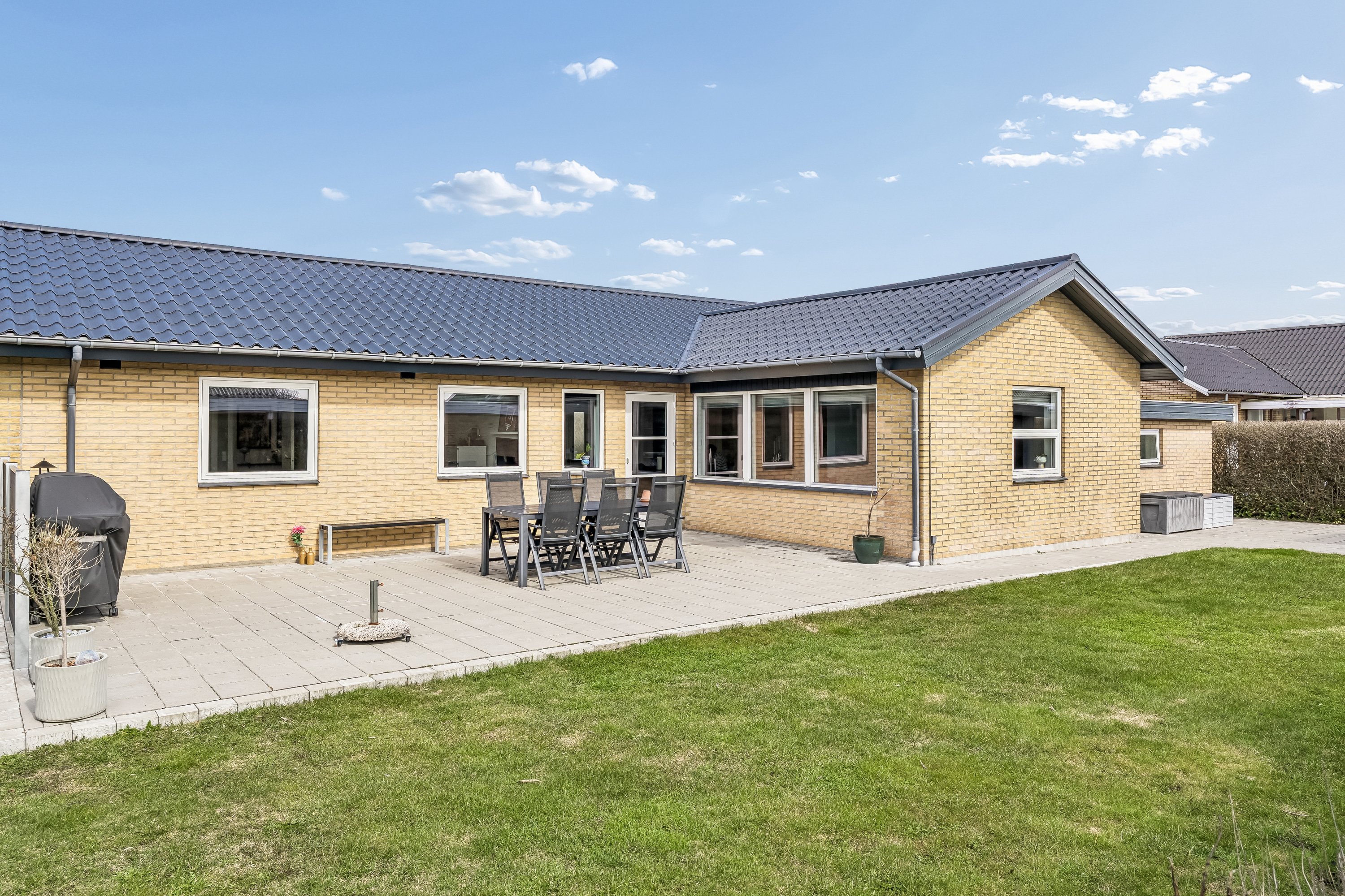 Fremhævet terrasse billede i fuldskærmstilstand. Billede af Ingemannsvej 1, 8723 Løsning