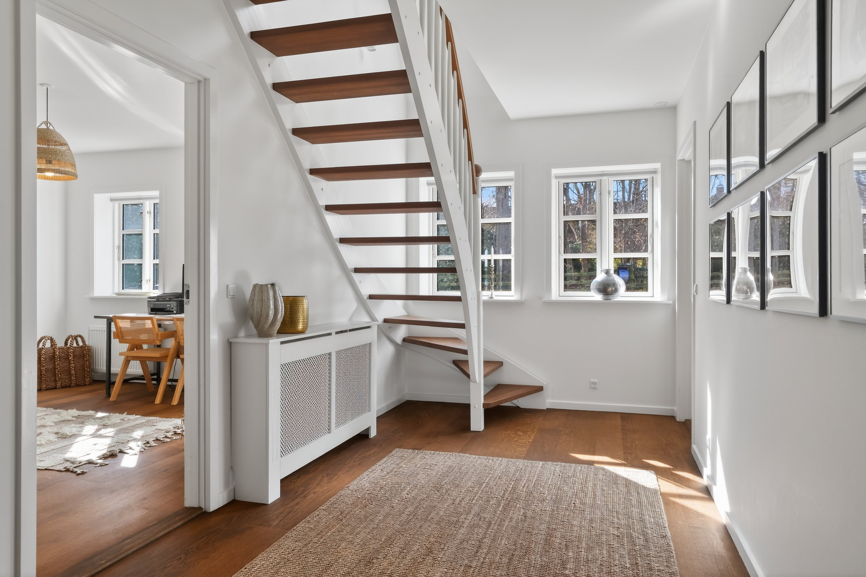 Fremhævet entré billede i fuldskærmstilstand. Billede af Harløsevej 280, 3400 Hillerød