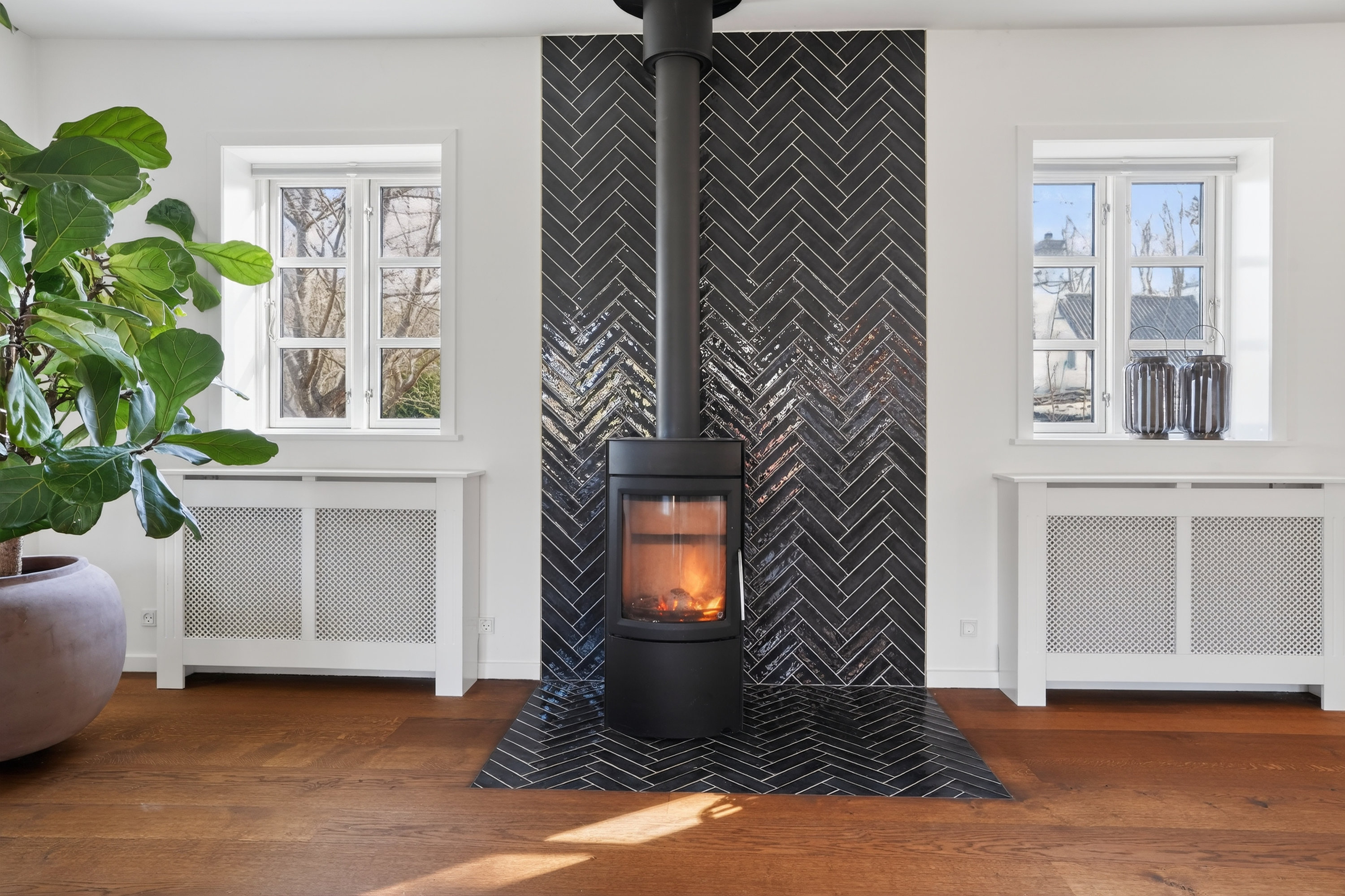 Fremhævet stue billede i fuldskærmstilstand. Billede af Harløsevej 280, 3400 Hillerød